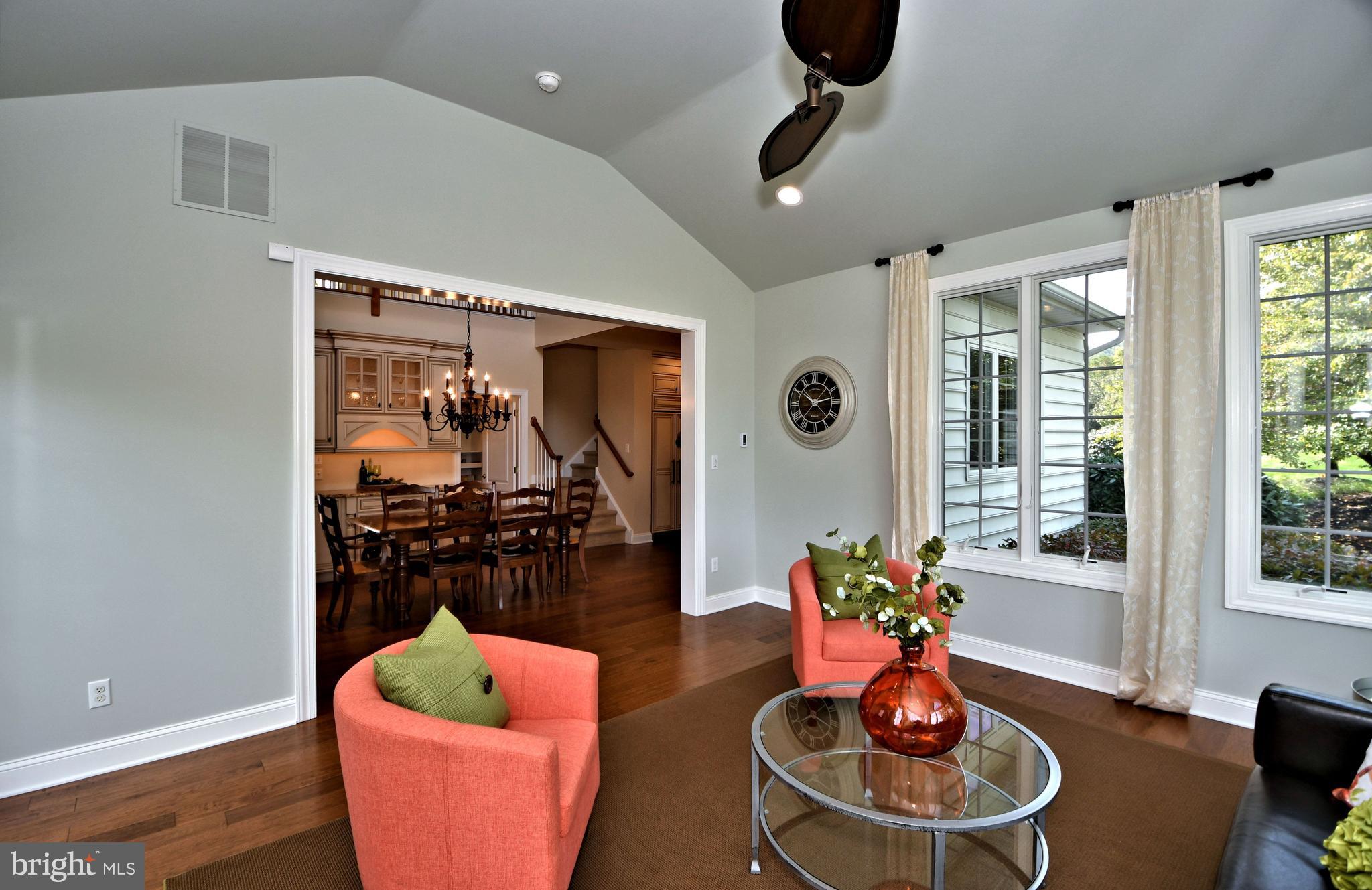 RIVER CROSSING - Residential