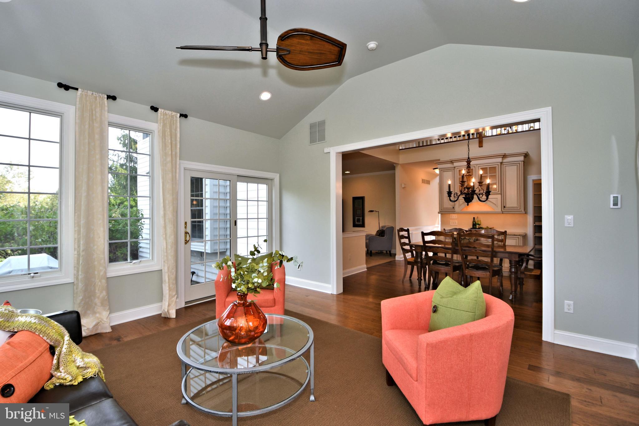 RIVER CROSSING - Residential