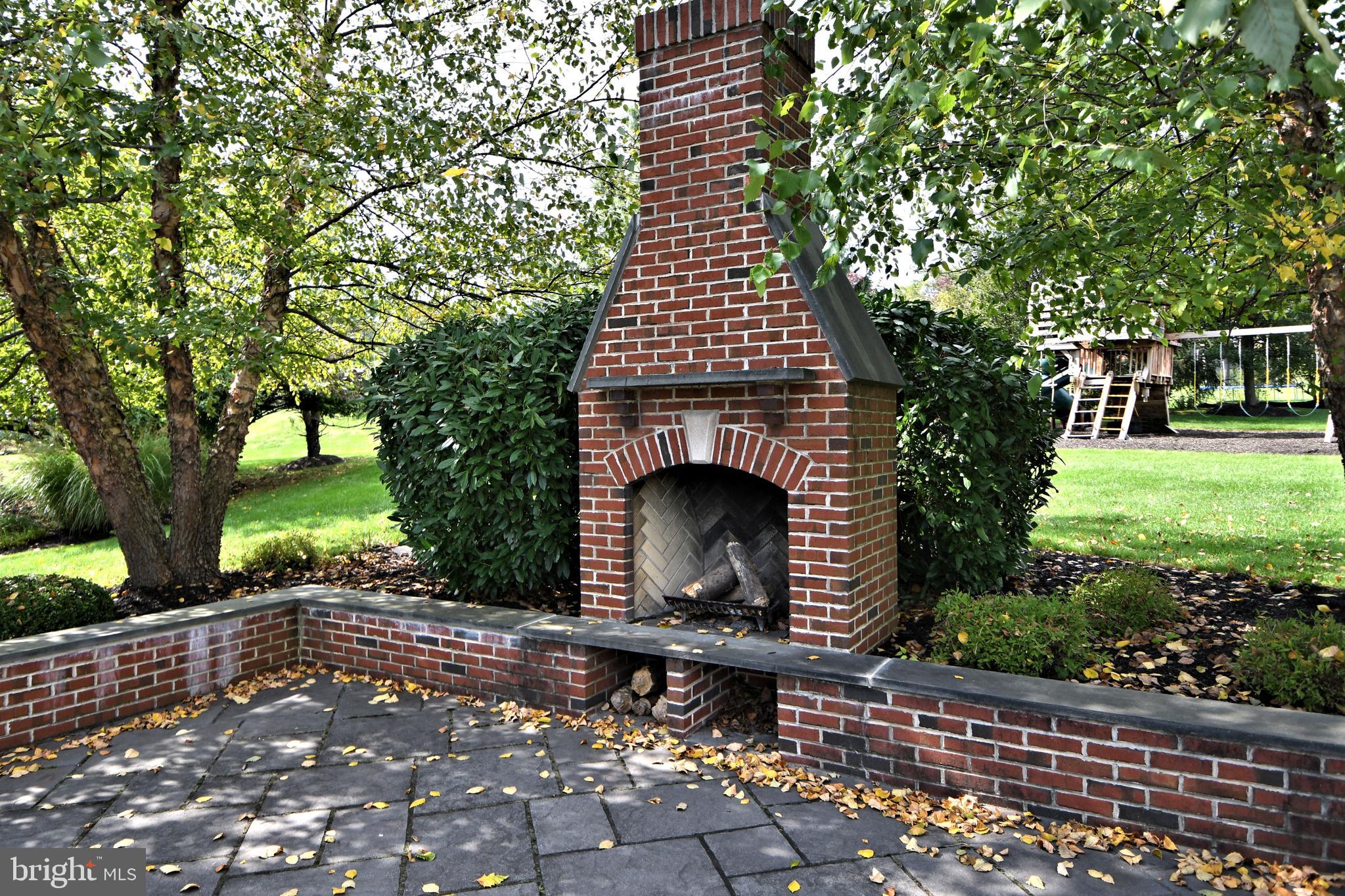 RIVER CROSSING - Residential