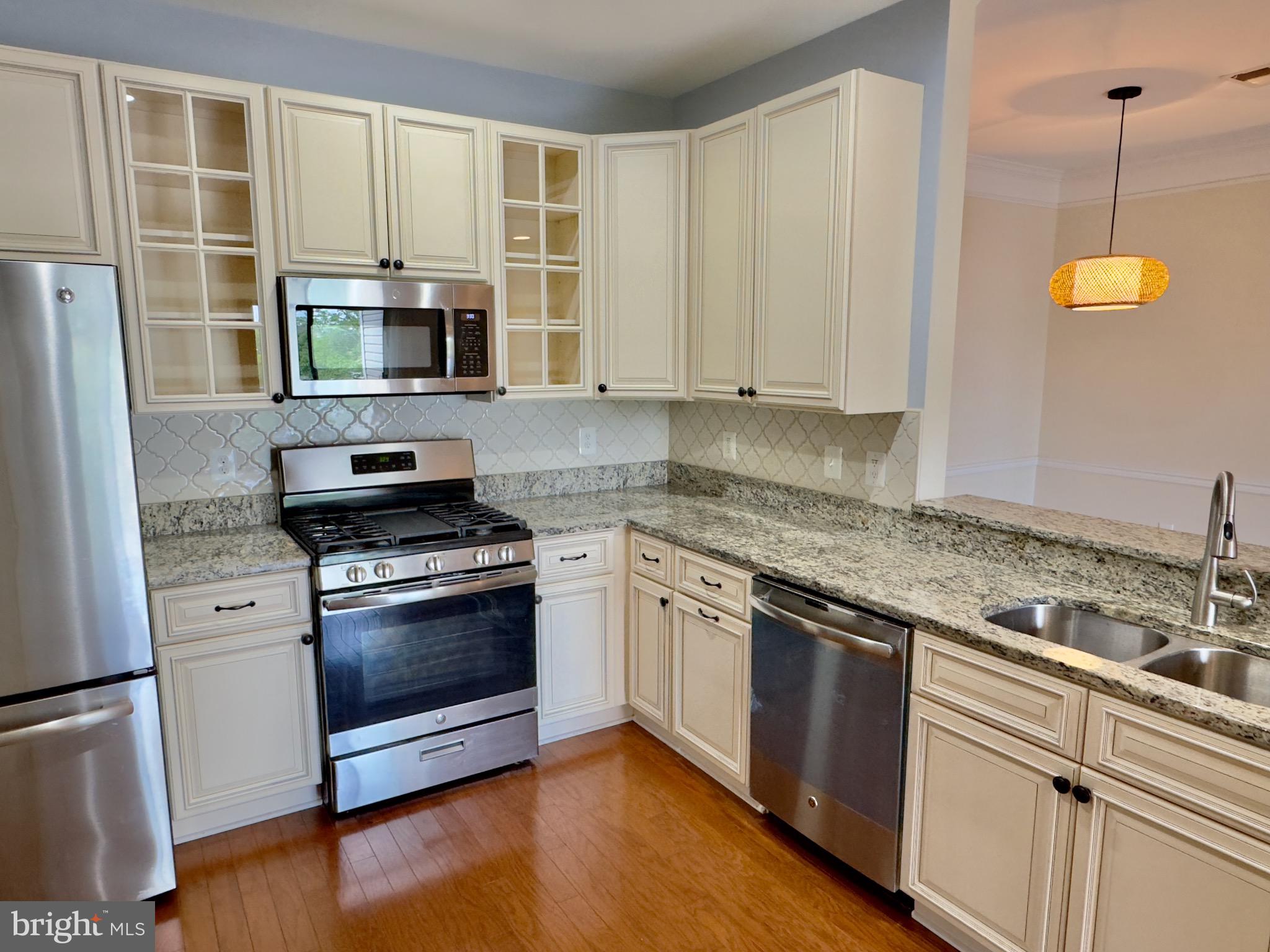 CHANCERY OF KINGSTOWNE - Residential Lease