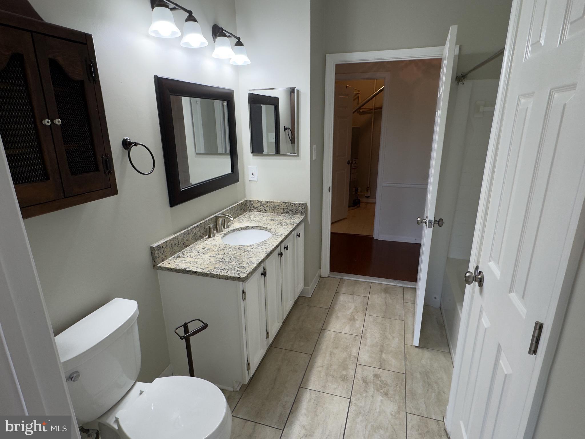 CHANCERY OF KINGSTOWNE - Residential Lease