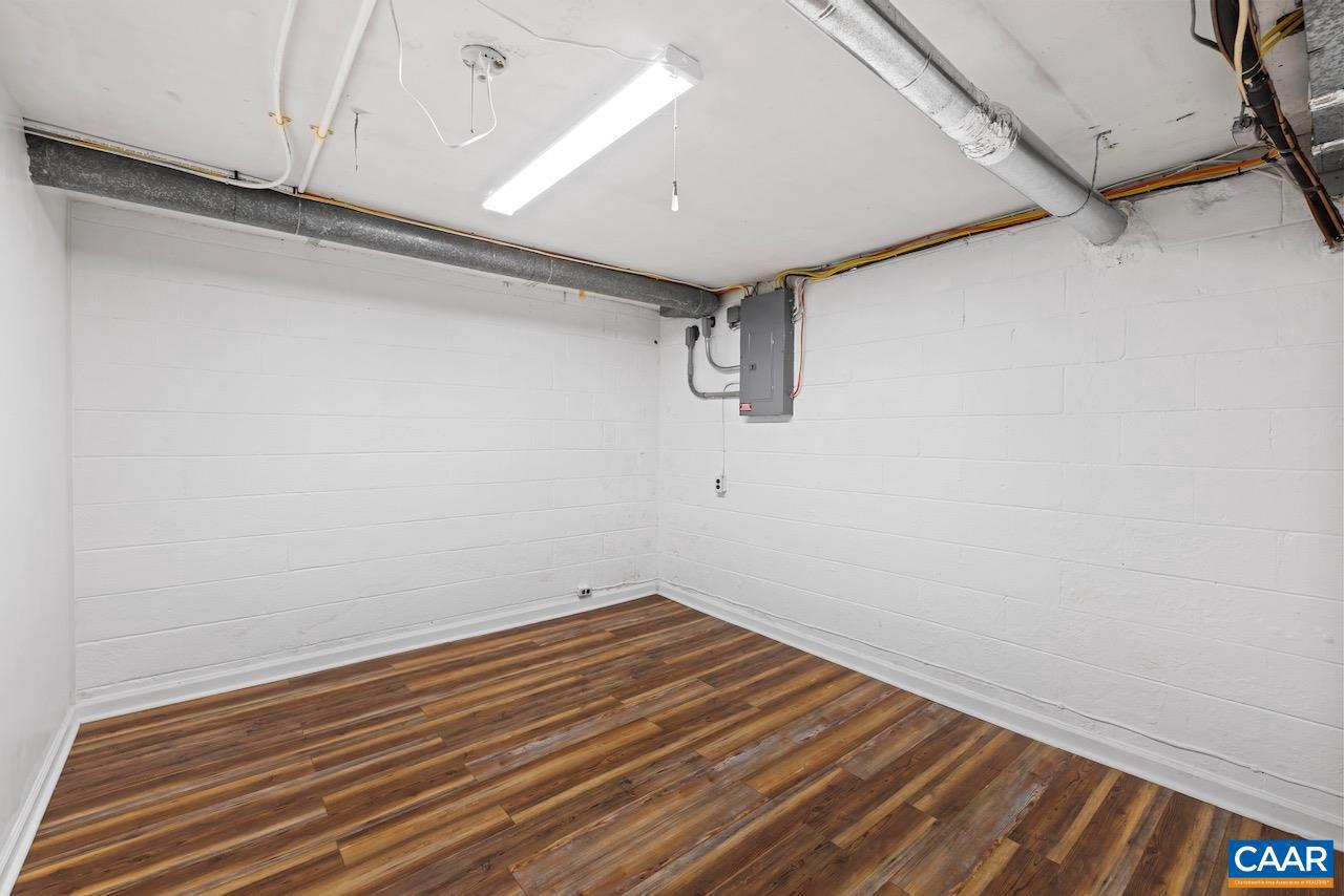 LOCUST GROVE - Residential