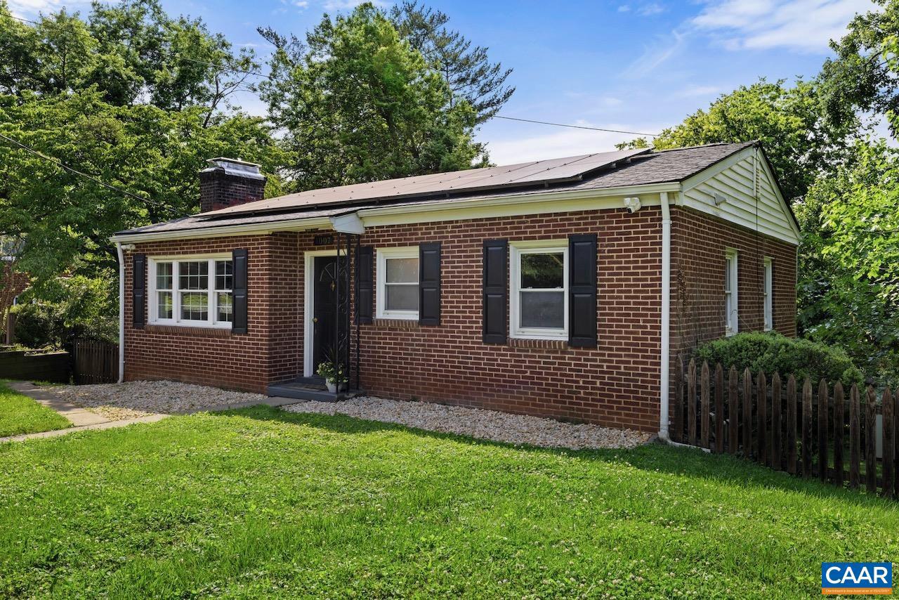 LOCUST GROVE - Residential