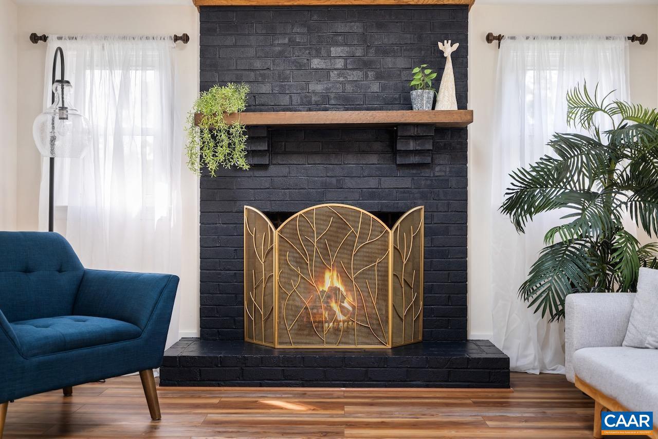 LOCUST GROVE - Residential