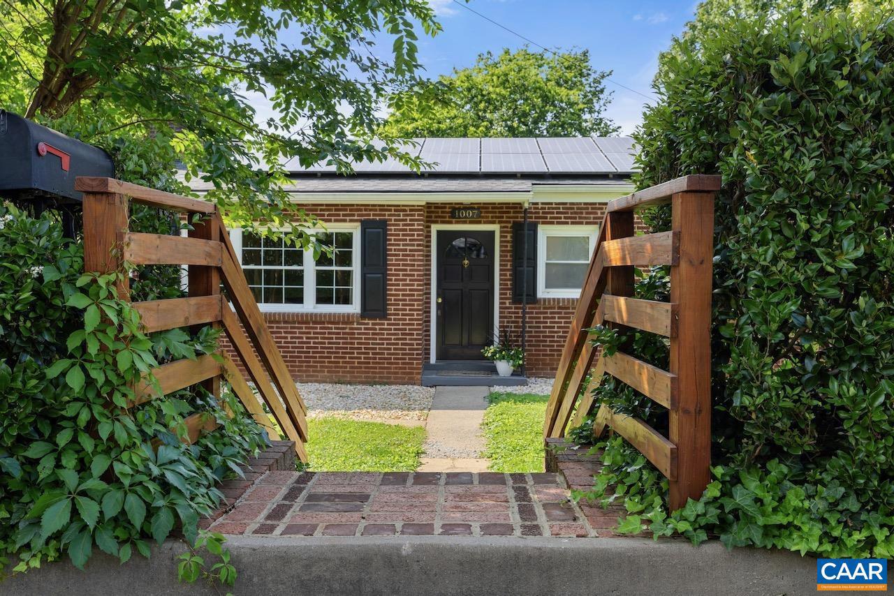 LOCUST GROVE - Residential