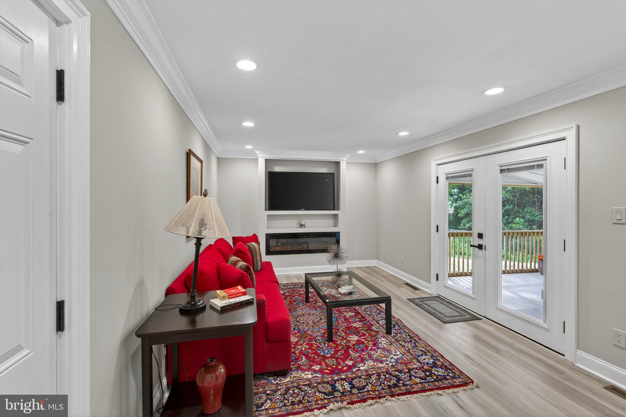 LONGWOOD - Residential