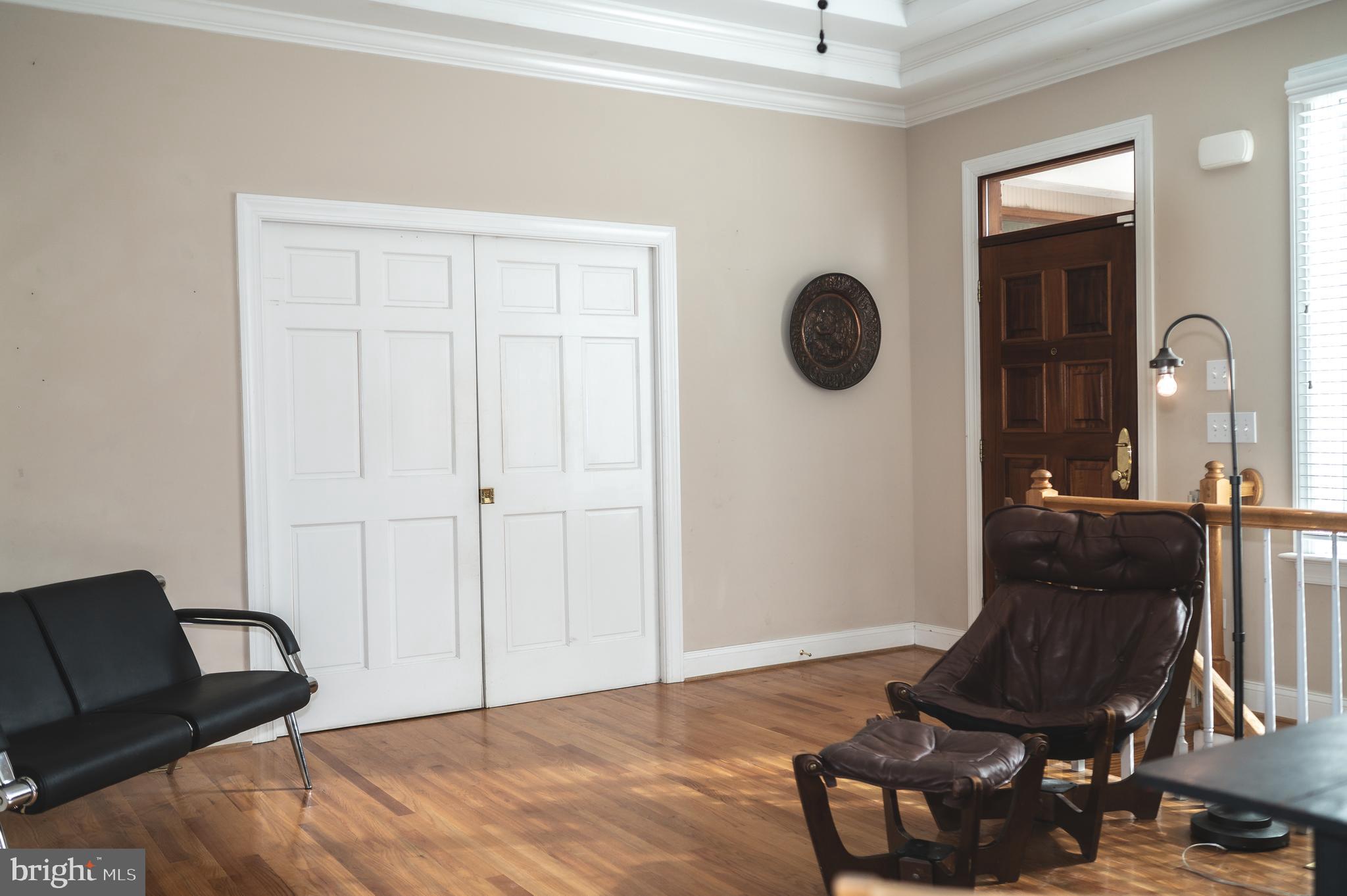 COUNTRY CLUB ESTATES - Residential