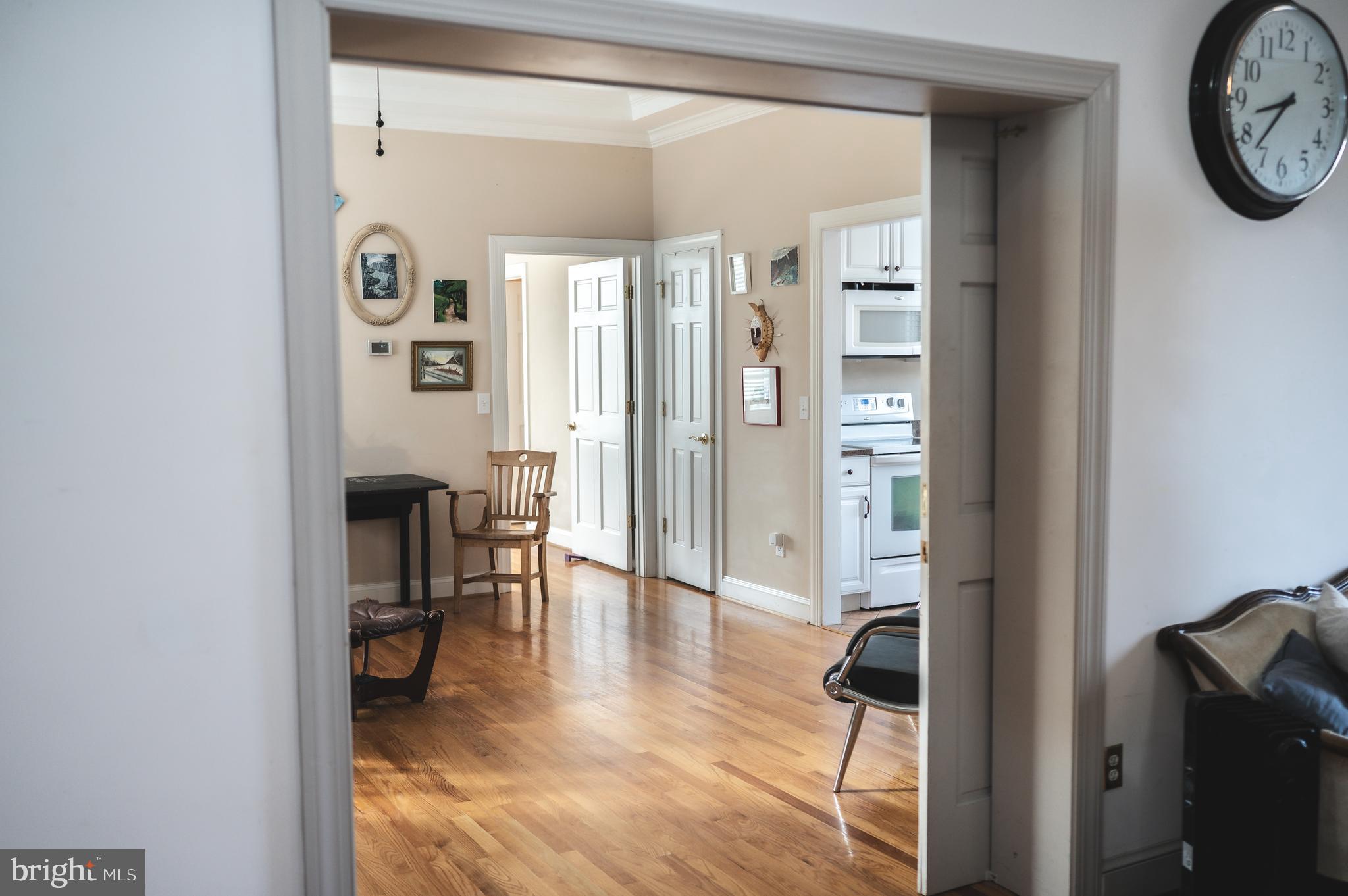 COUNTRY CLUB ESTATES - Residential