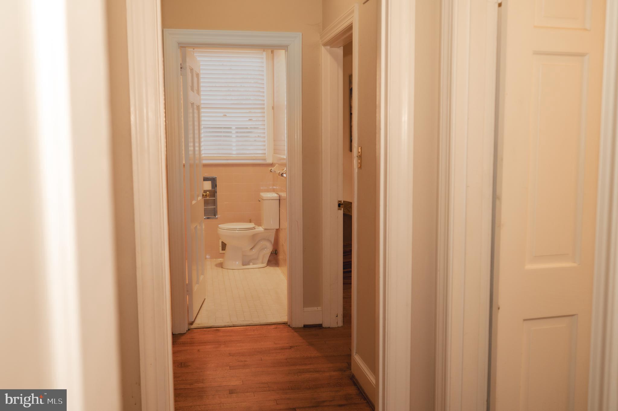 COUNTRY CLUB ESTATES - Residential