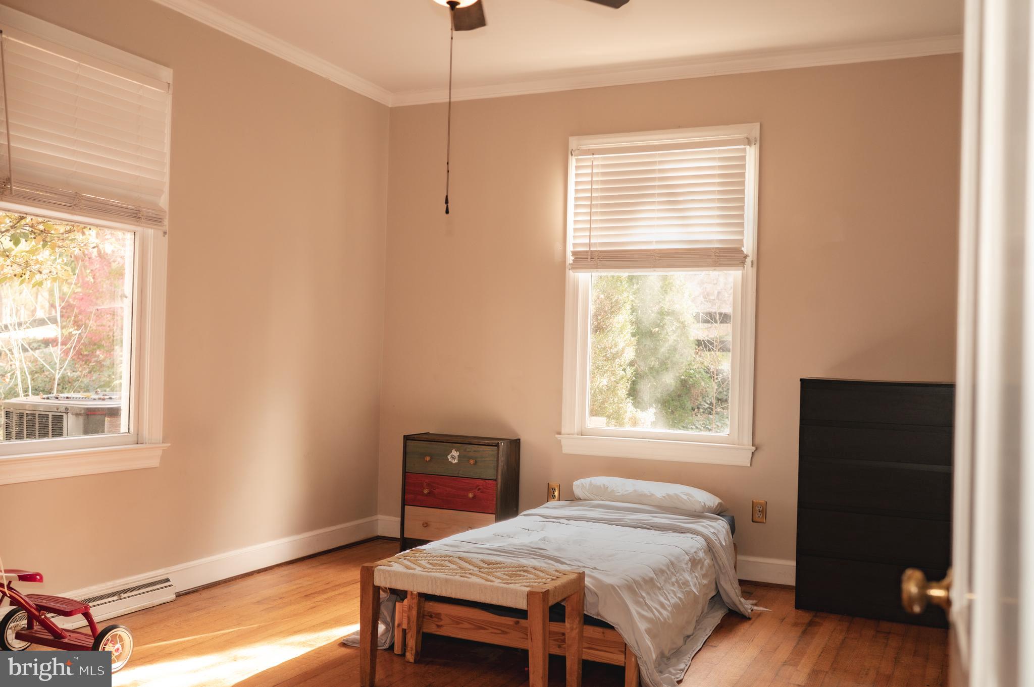 COUNTRY CLUB ESTATES - Residential