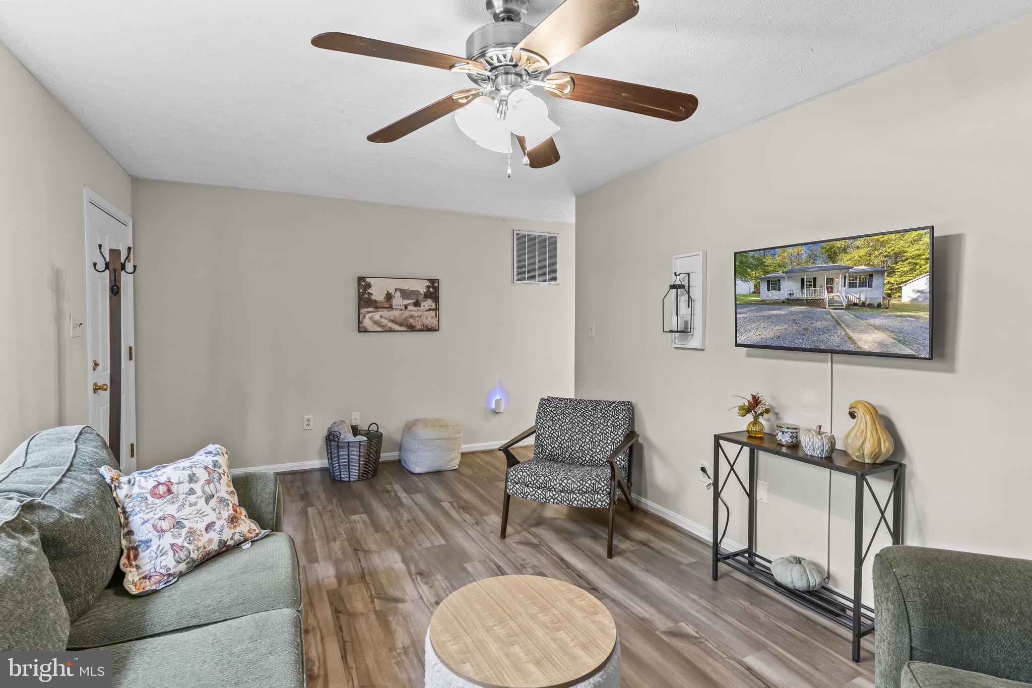 11543 WOLF HOWL LANE