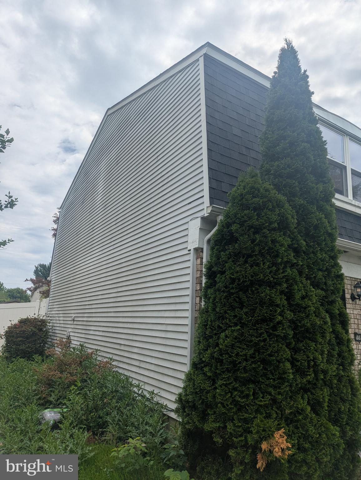 CENTER STREET - Residential
