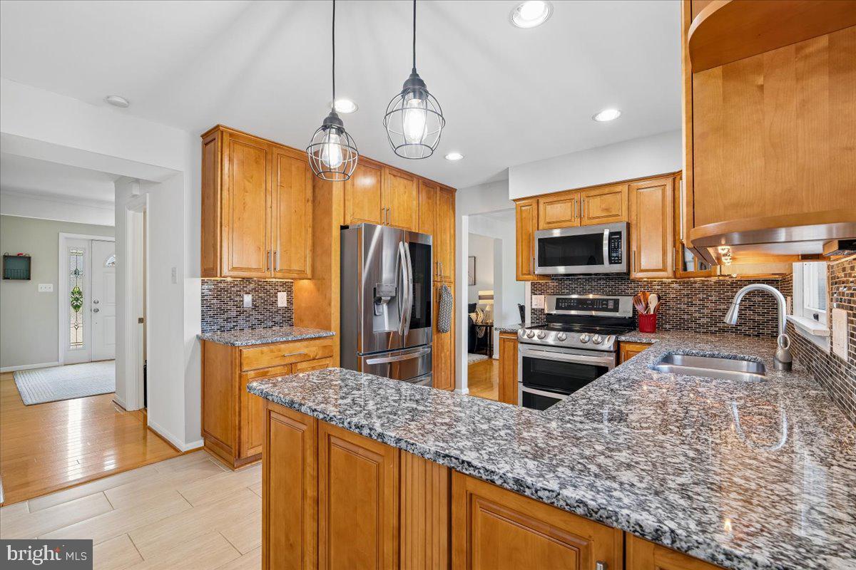 GLENMONT - Residential