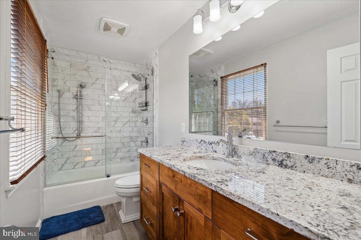 GLENMONT - Residential