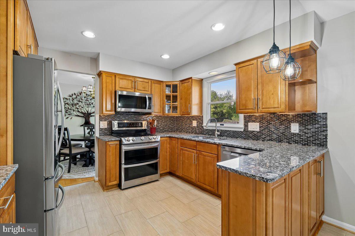 GLENMONT - Residential