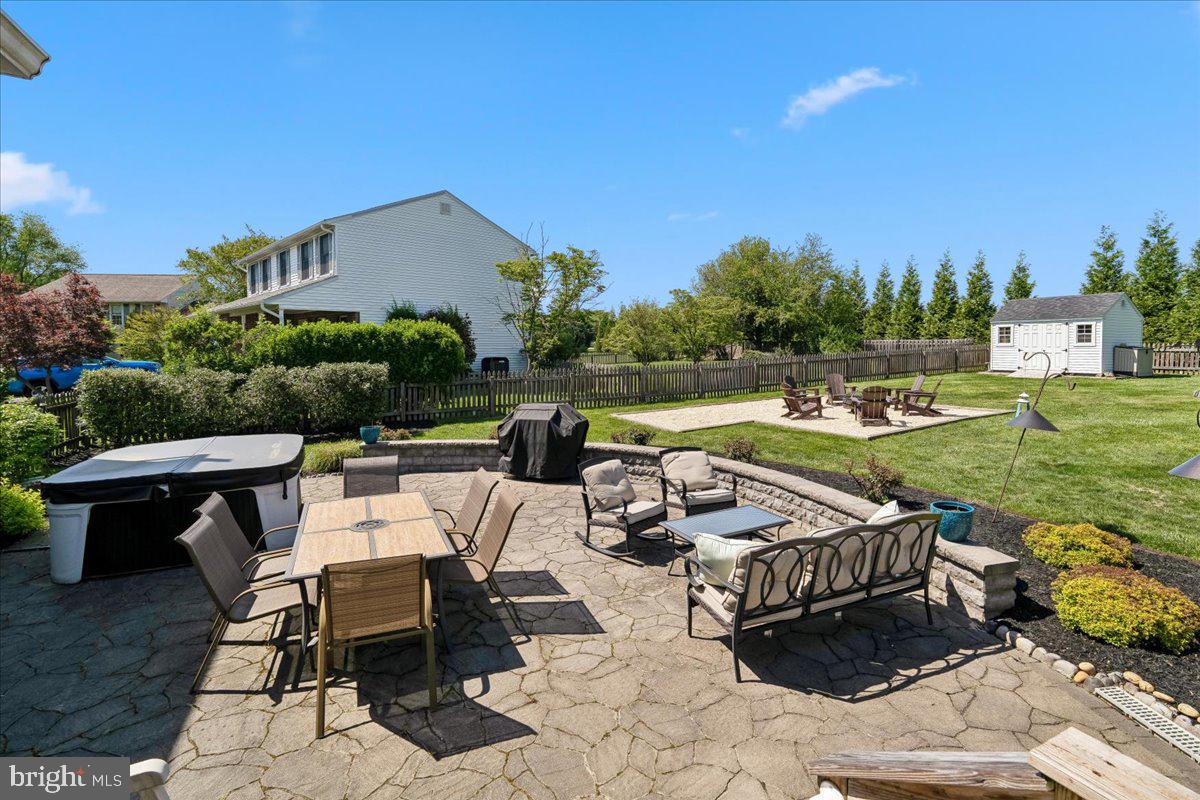 GLENMONT - Residential