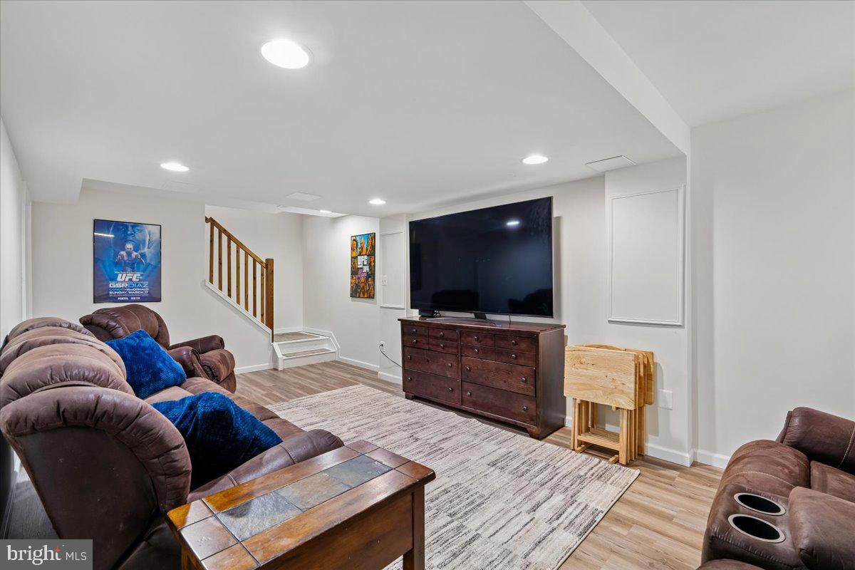 GLENMONT - Residential