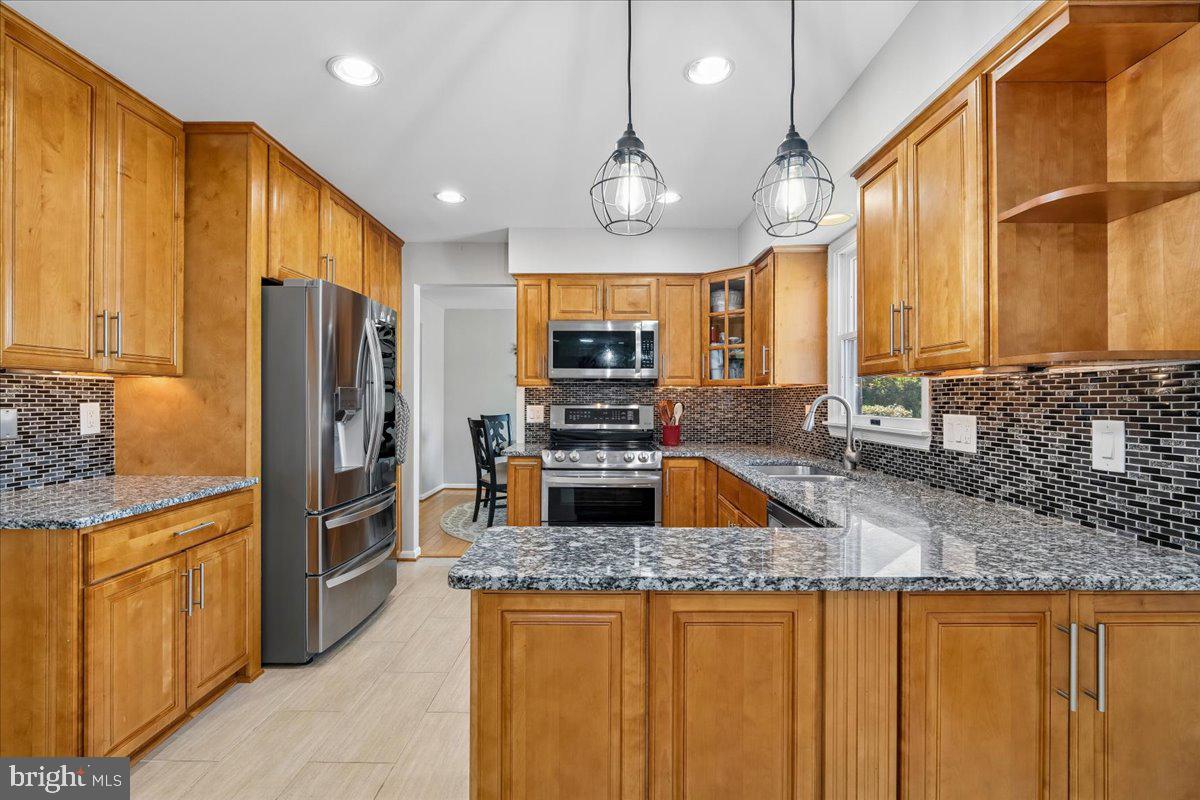 GLENMONT - Residential