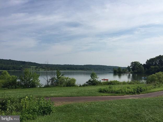 DOYLESTOWN RIDGE - Residential