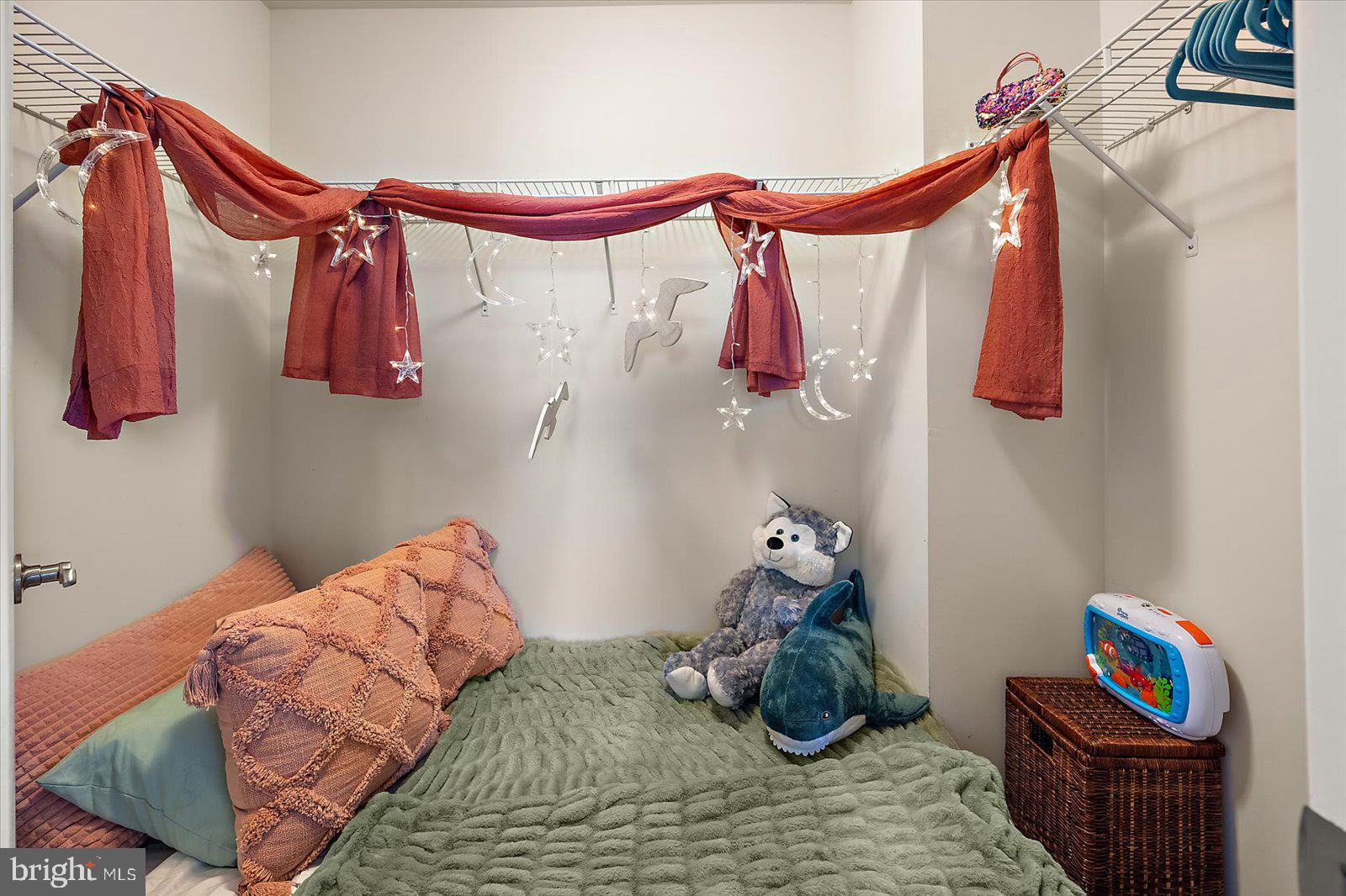 GLEN RIDDLE - Residential