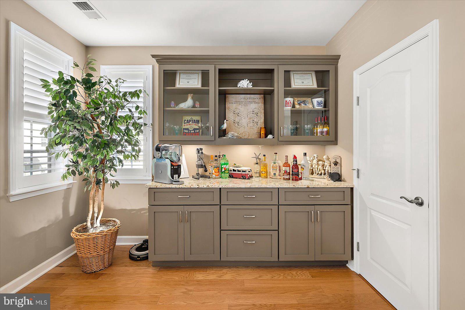 GLEN RIDDLE - Residential