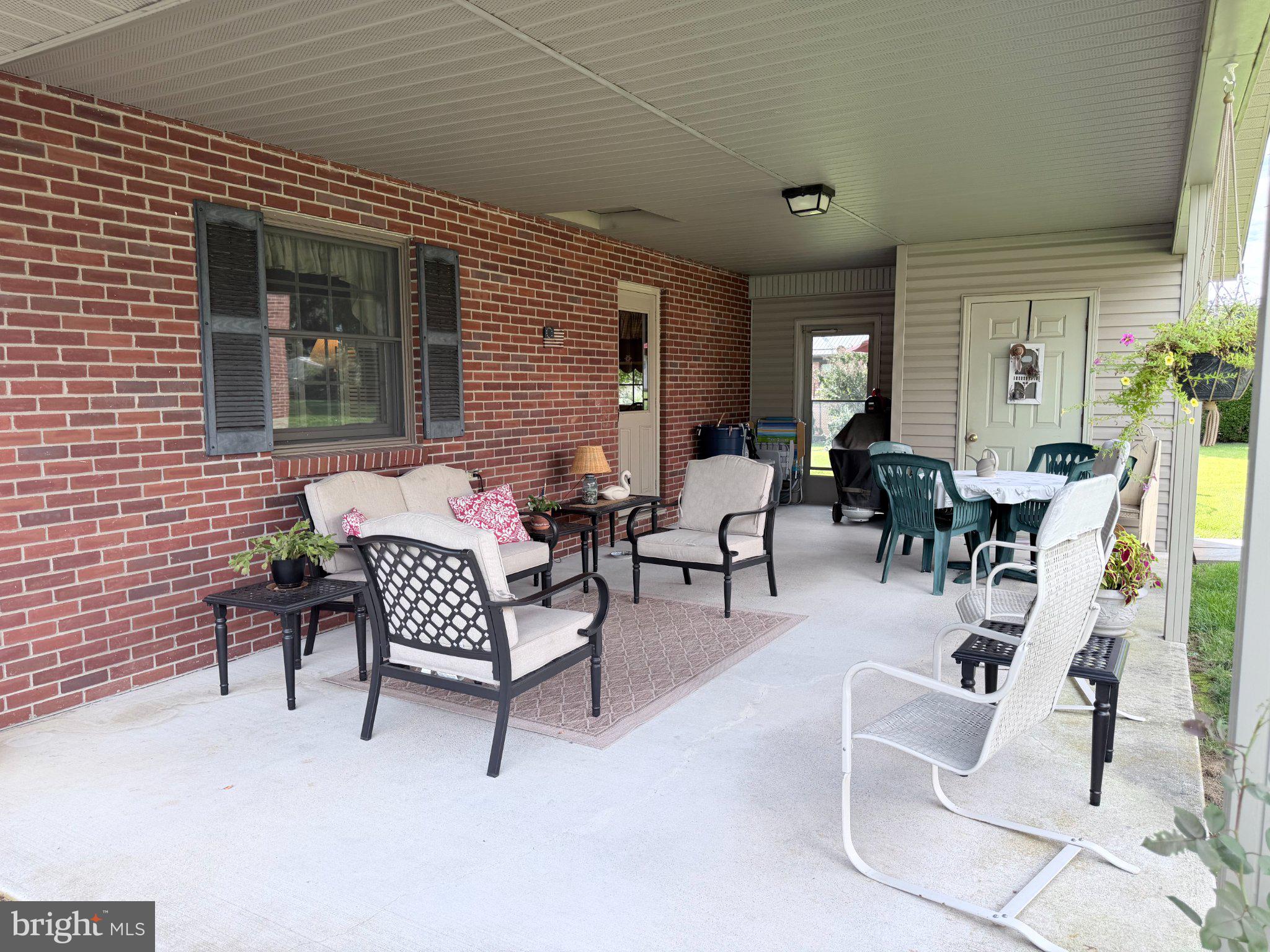 213 JOYCE DRIVE