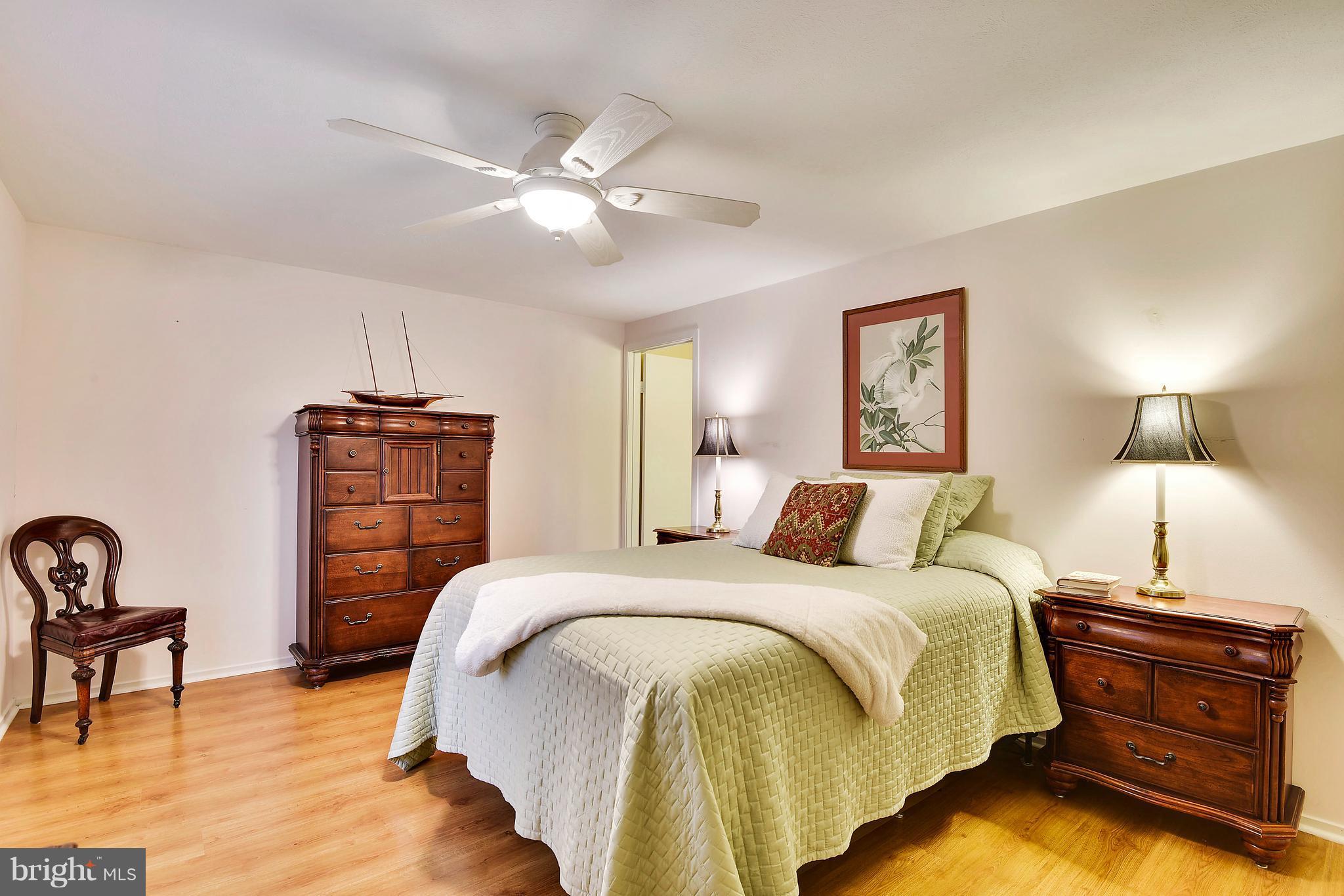 WHISPERING WOODS - Residential