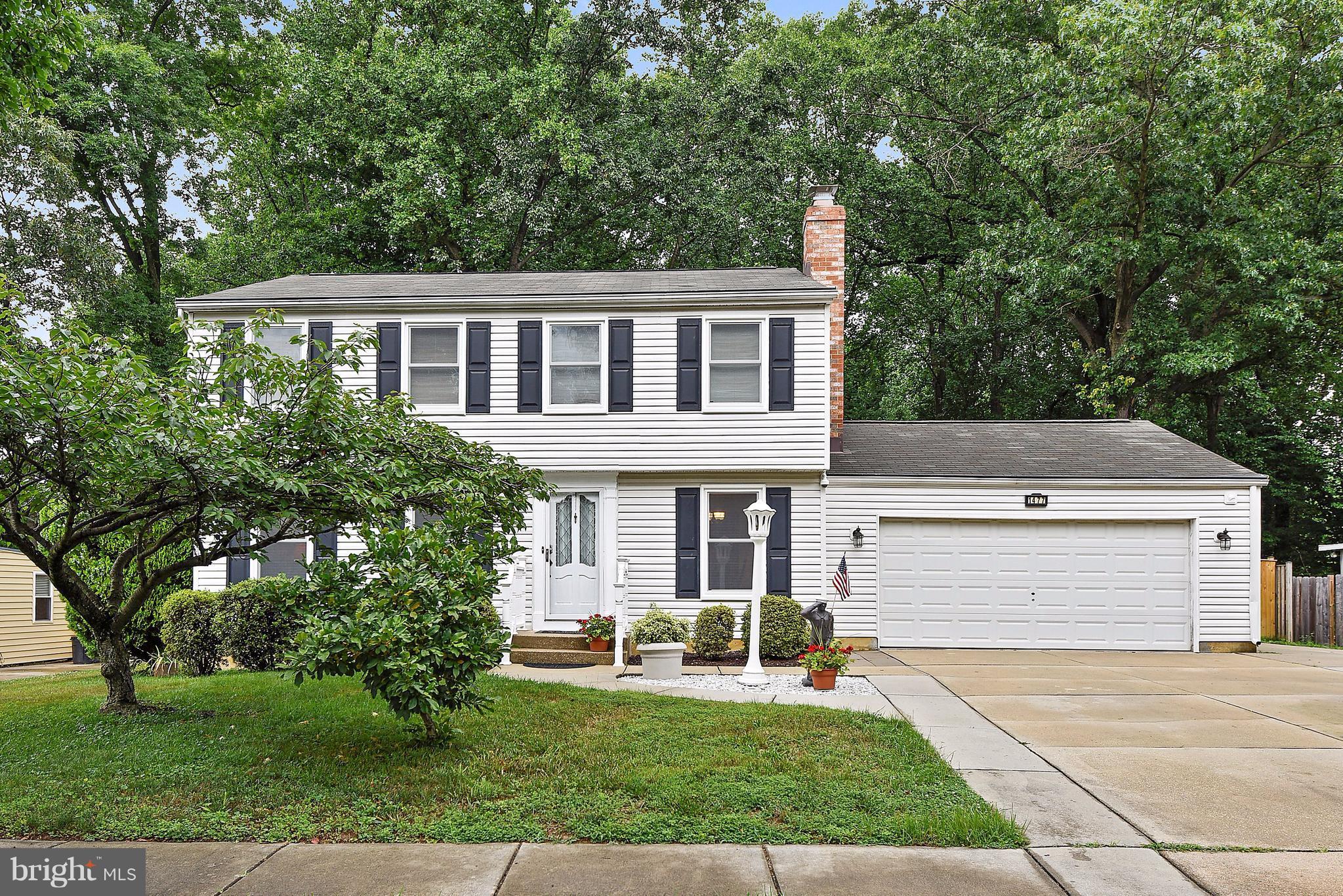 WHISPERING WOODS - Residential