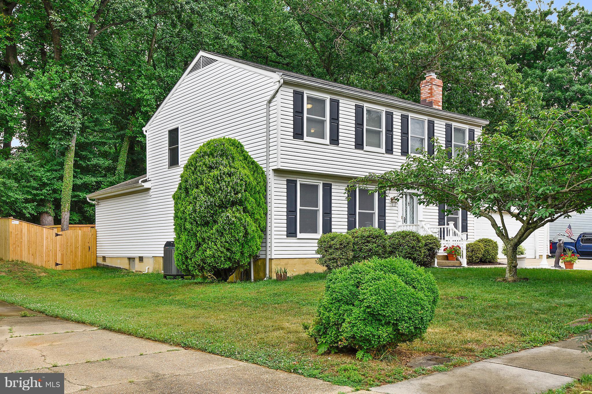 WHISPERING WOODS - Residential