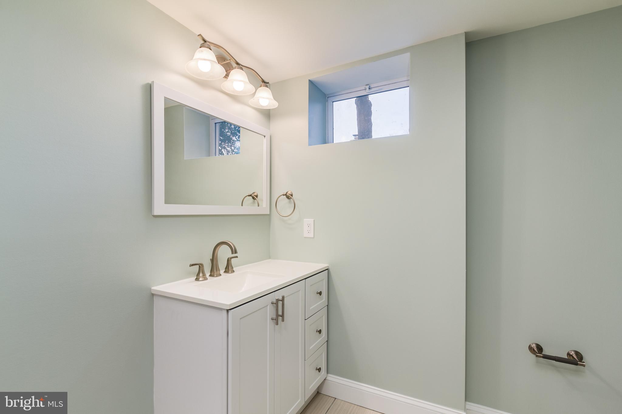 BOWLEYS QUARTERS - Residential