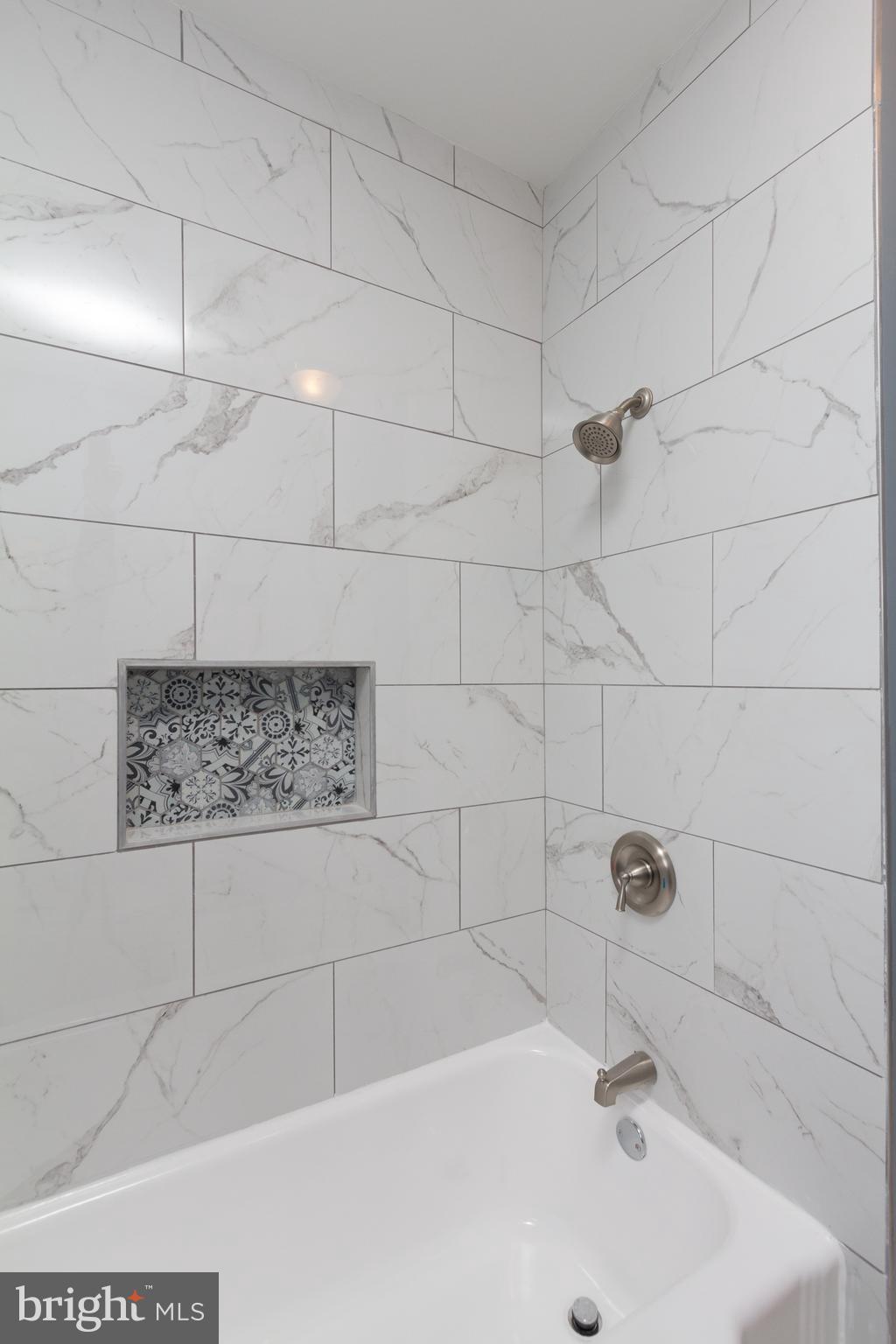 BOWLEYS QUARTERS - Residential