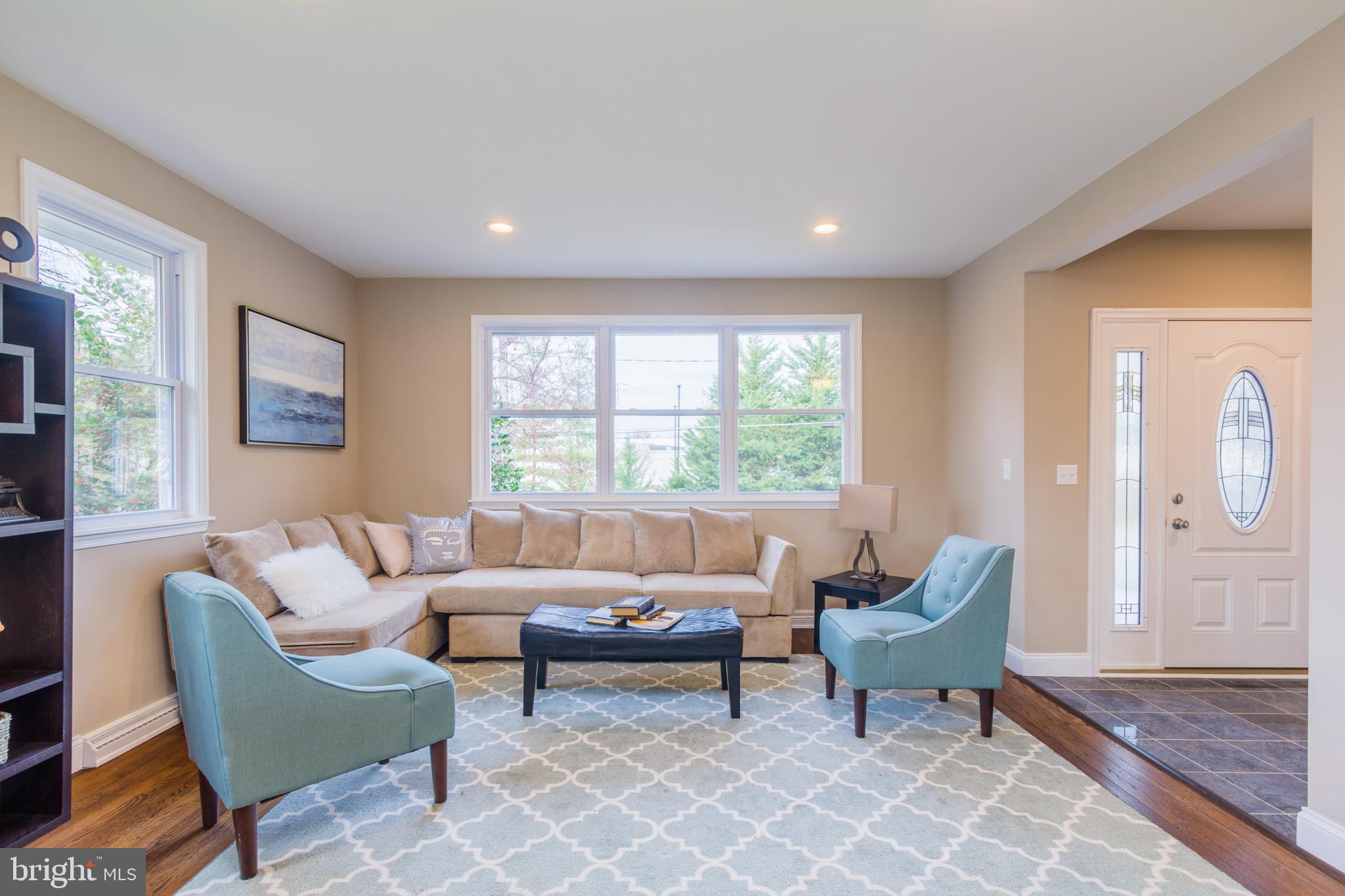 BOWLEYS QUARTERS - Residential