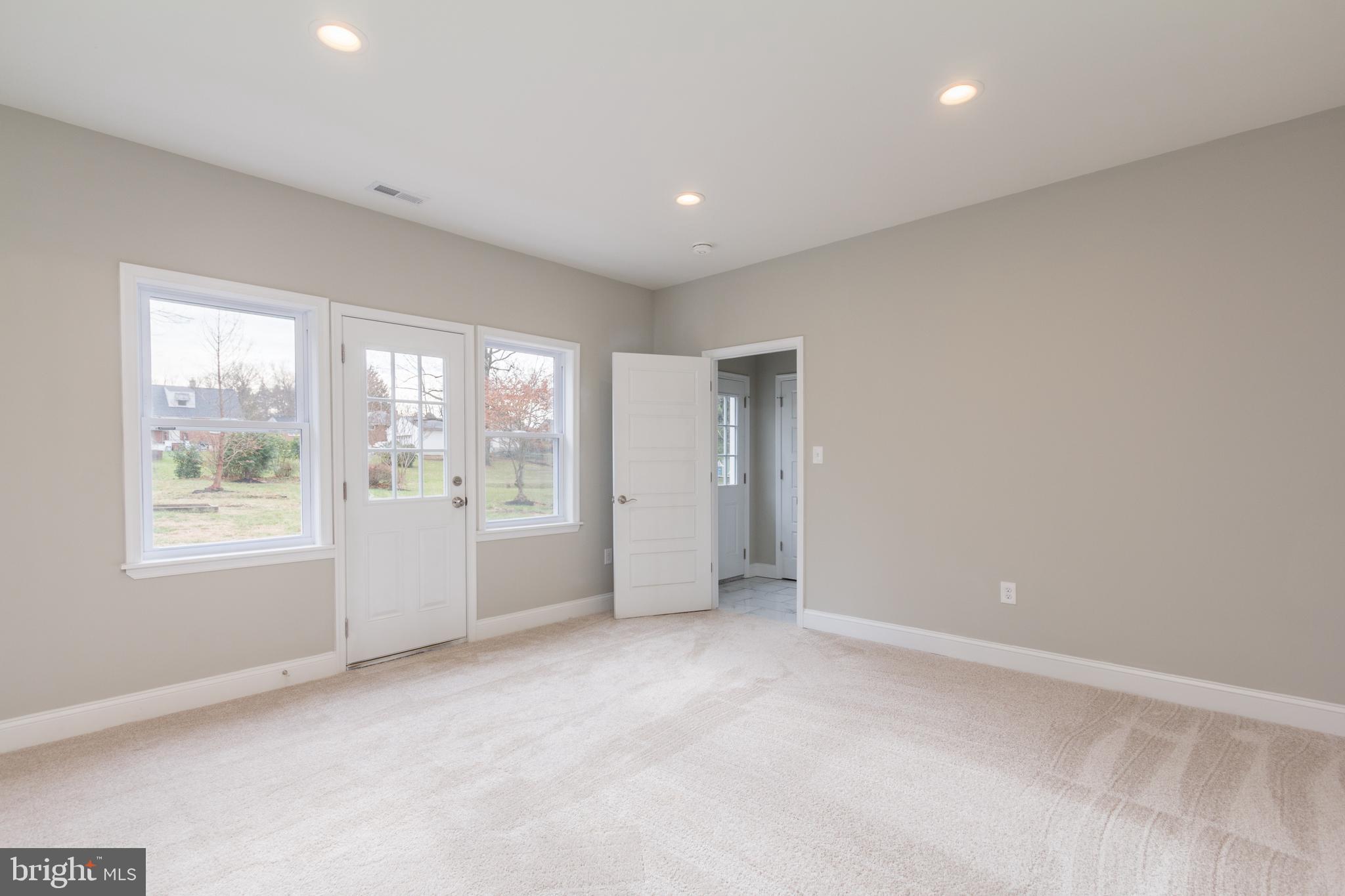 BOWLEYS QUARTERS - Residential