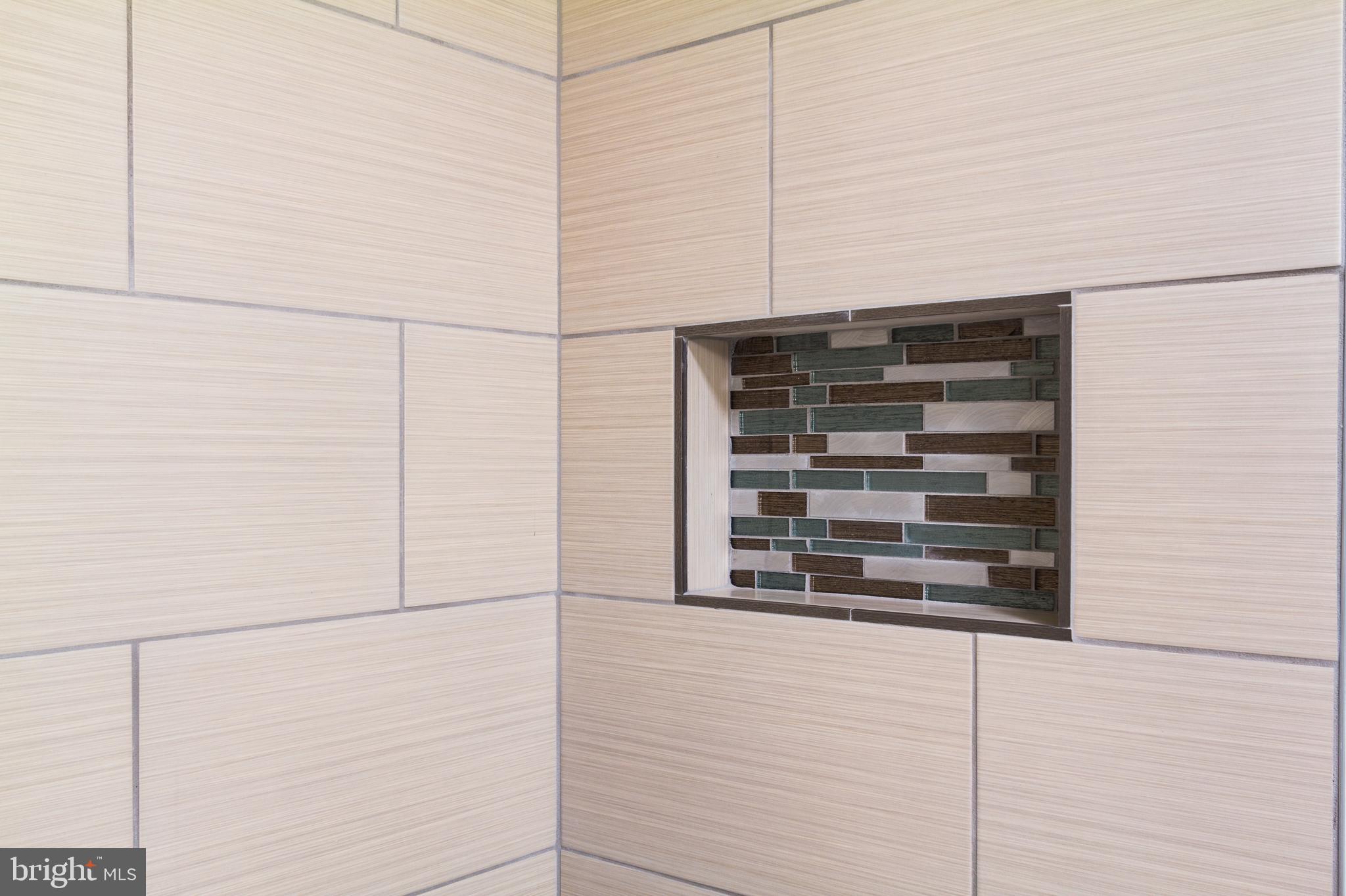 BOWLEYS QUARTERS - Residential