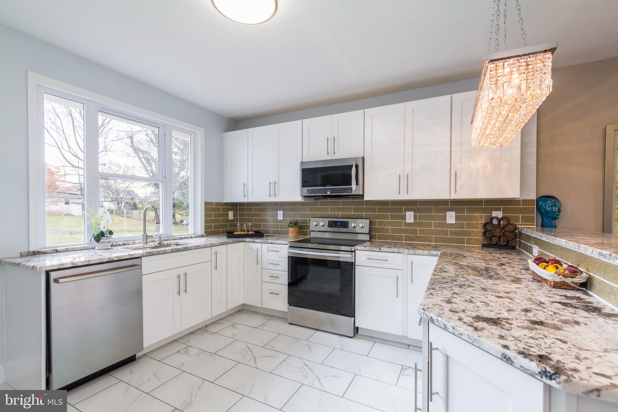 BOWLEYS QUARTERS - Residential