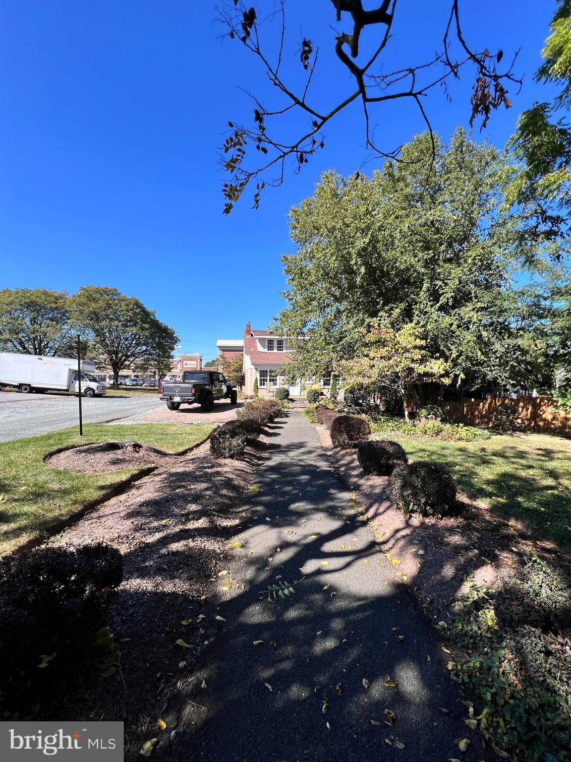 1 MONTGOMERY AVENUE