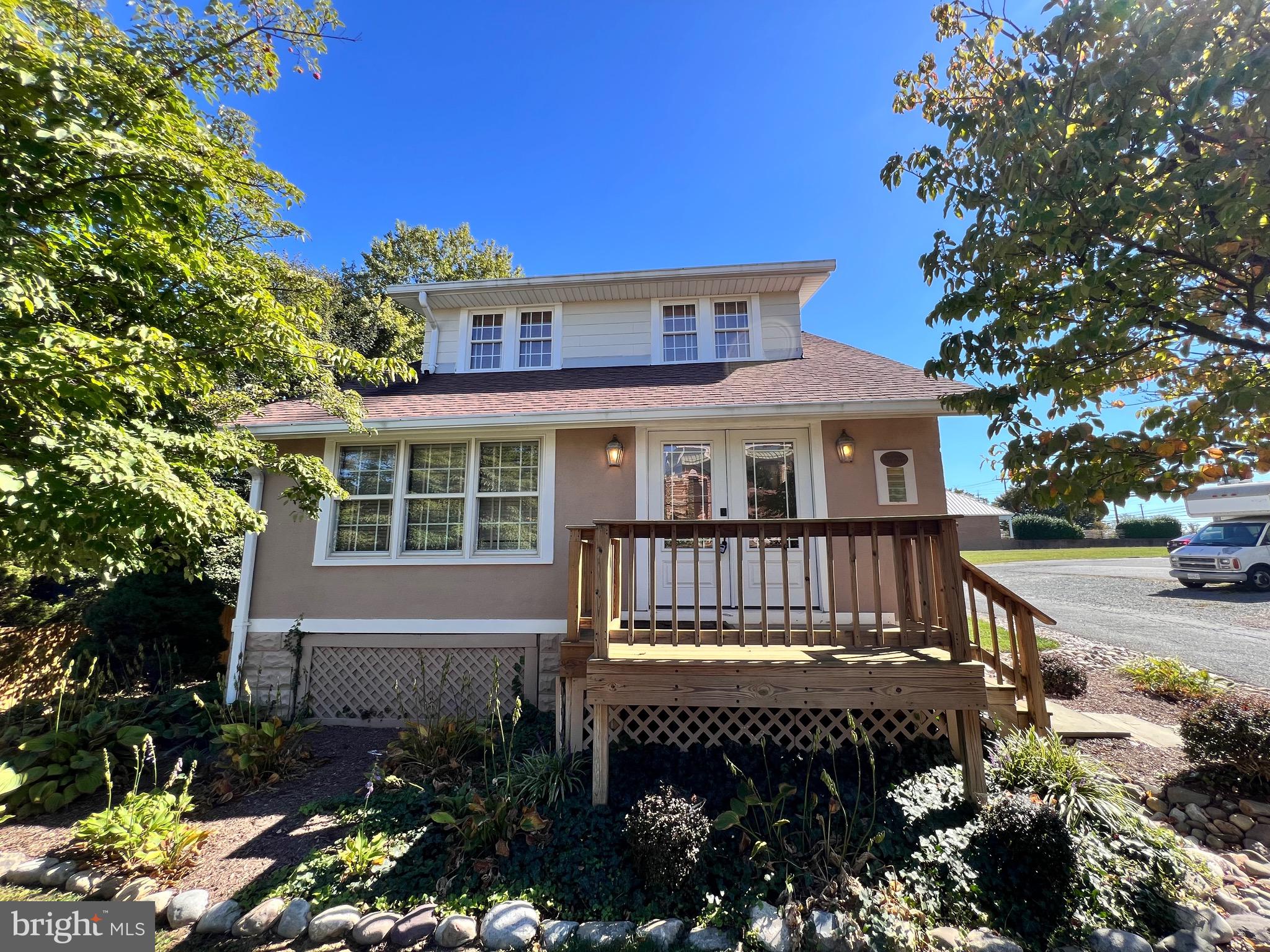1 MONTGOMERY AVENUE
