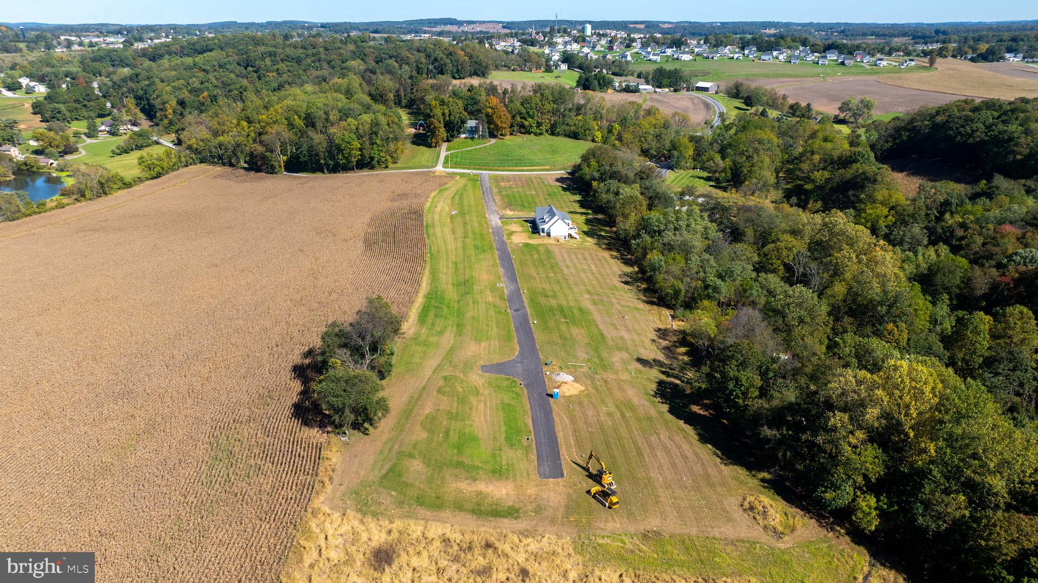 LOT 8 SAVANNAH MODEL HARAMBE OVERLOOK