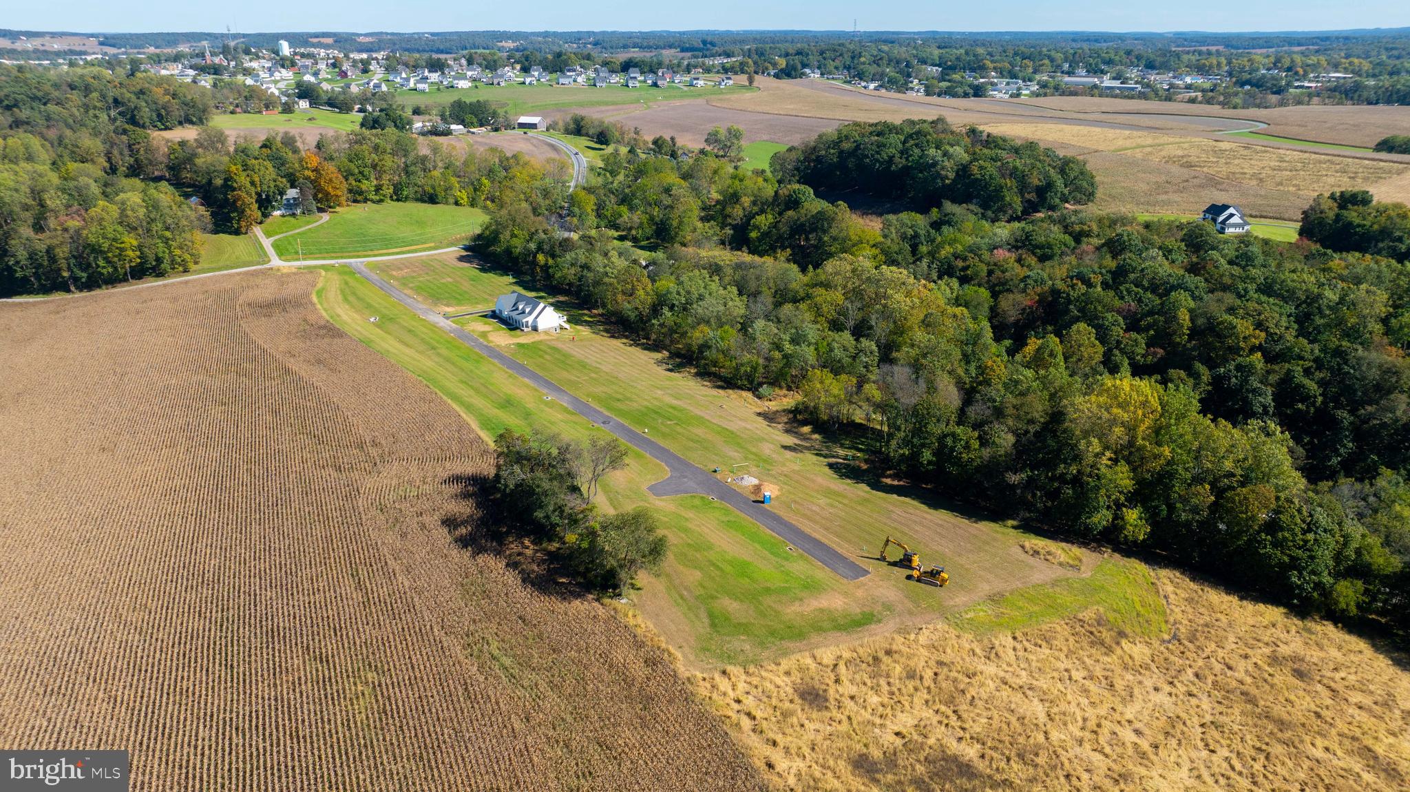 LOT 8 SAVANNAH MODEL HARAMBE OVERLOOK