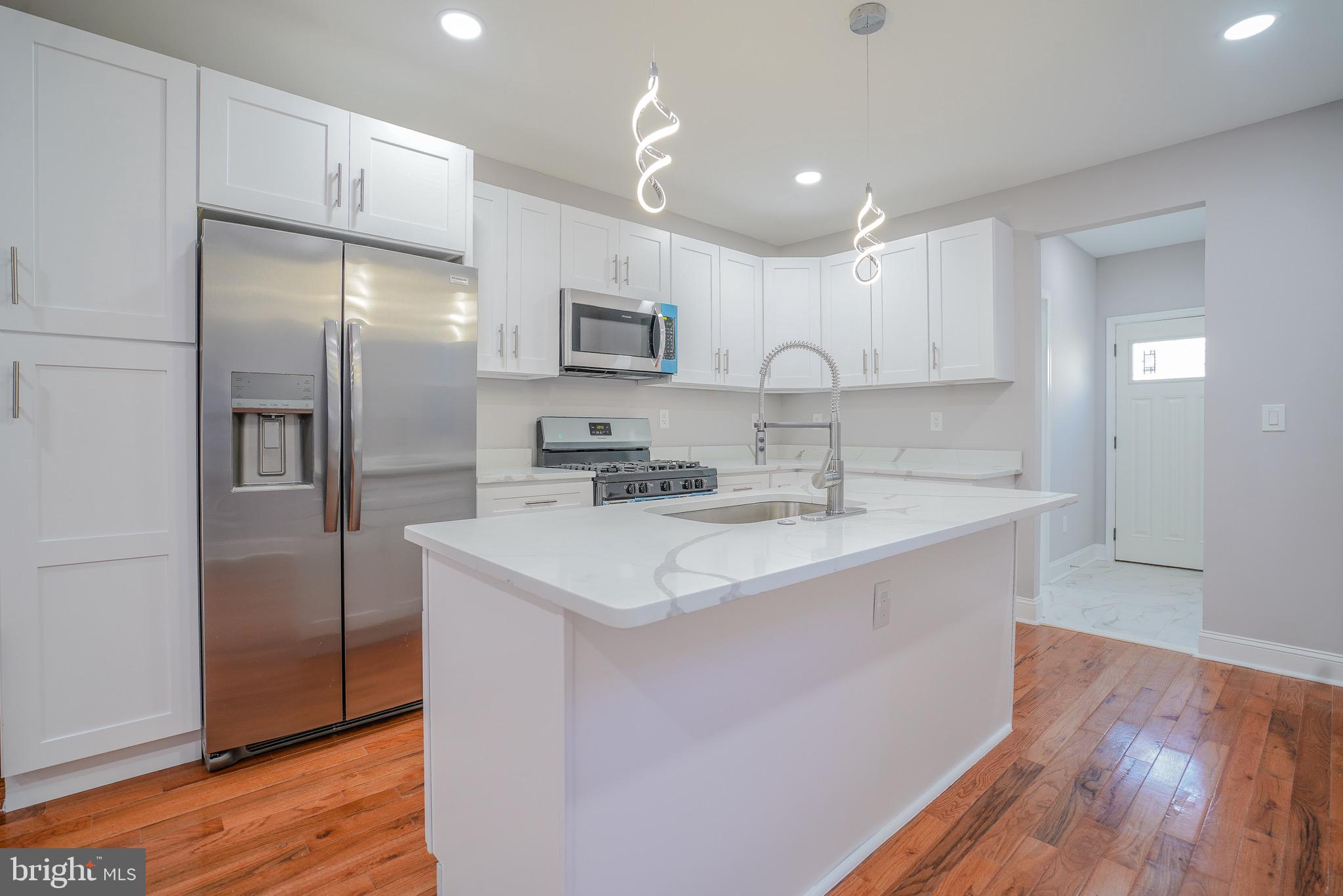 POINT BREEZE - Residential