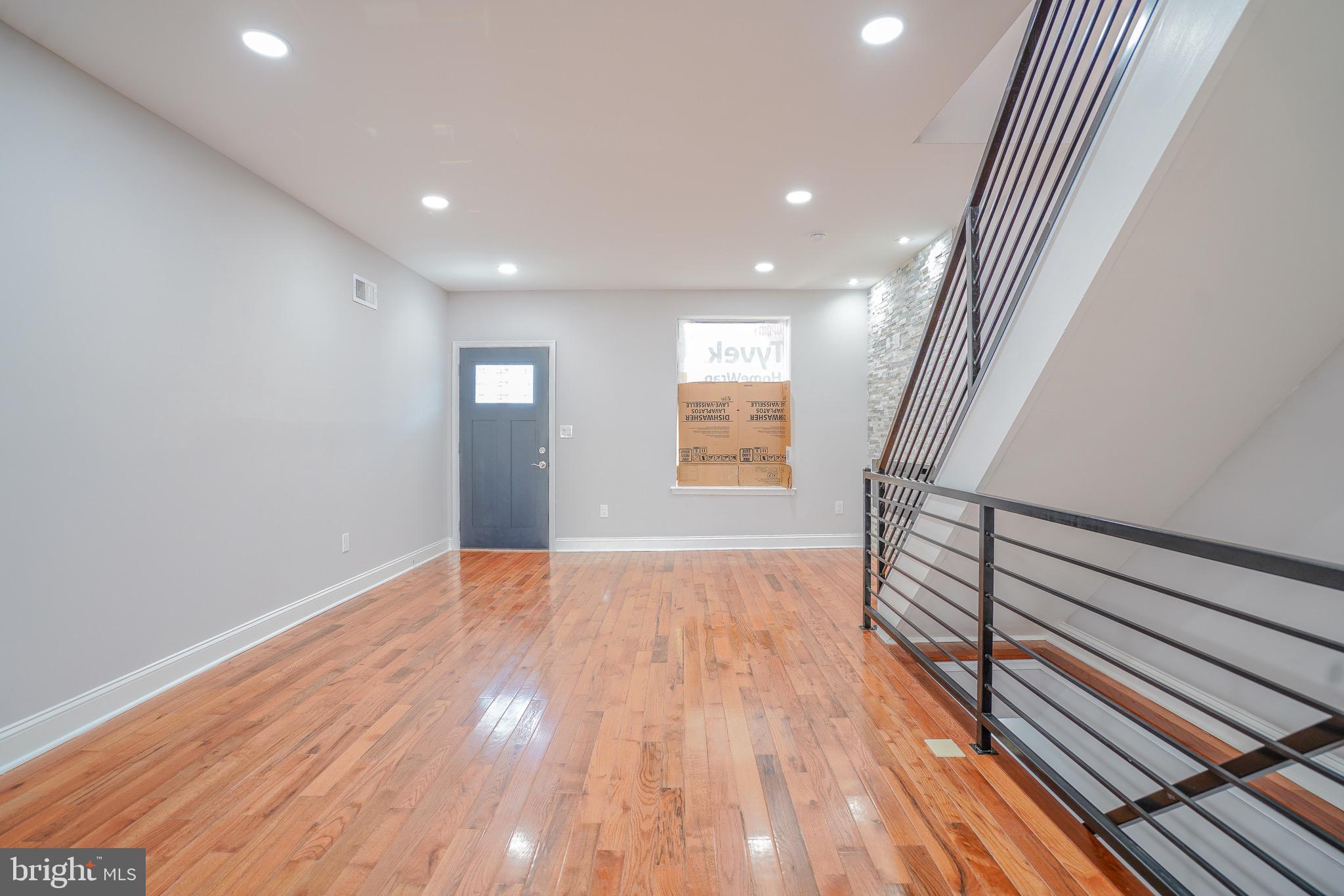 POINT BREEZE - Residential