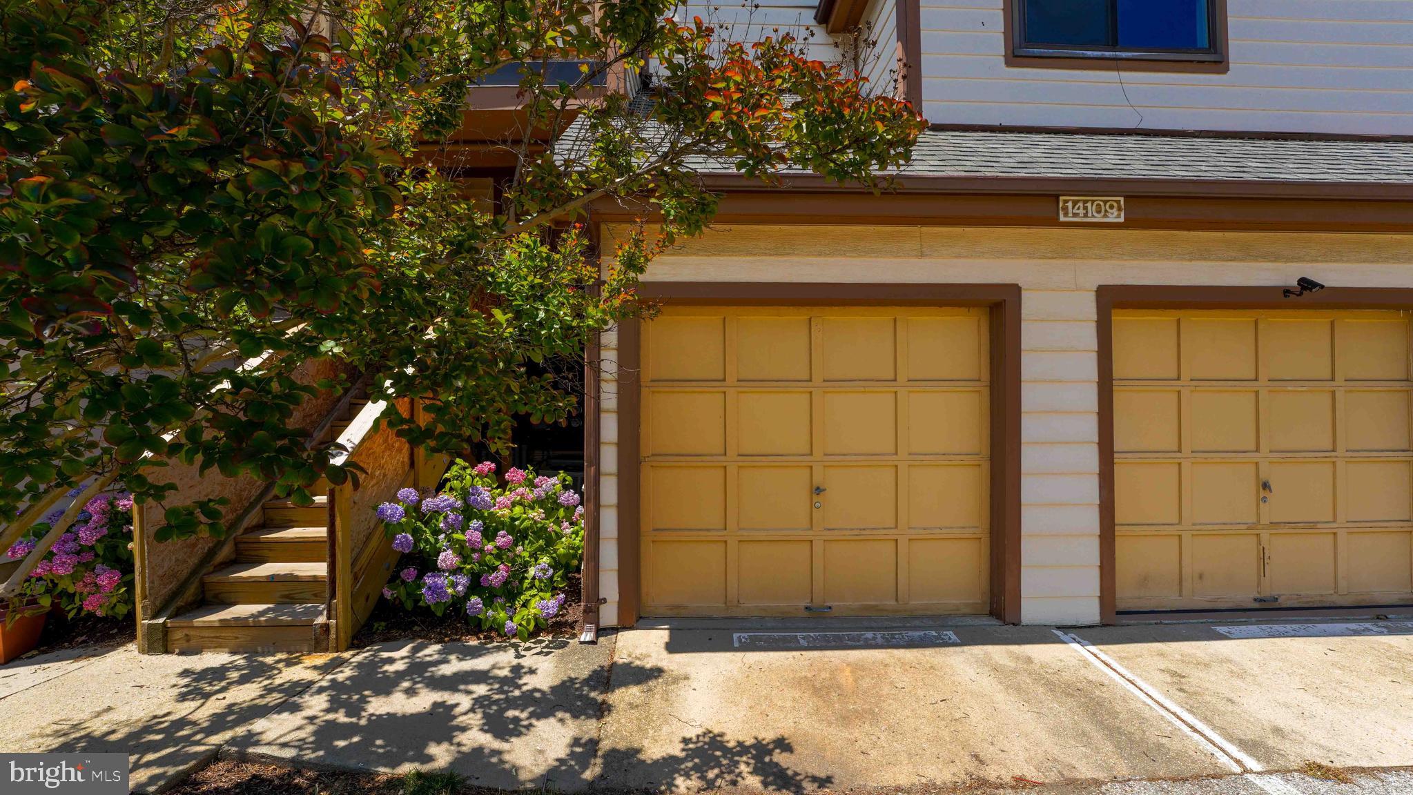 14109 WILLIAM STREET B 16-B