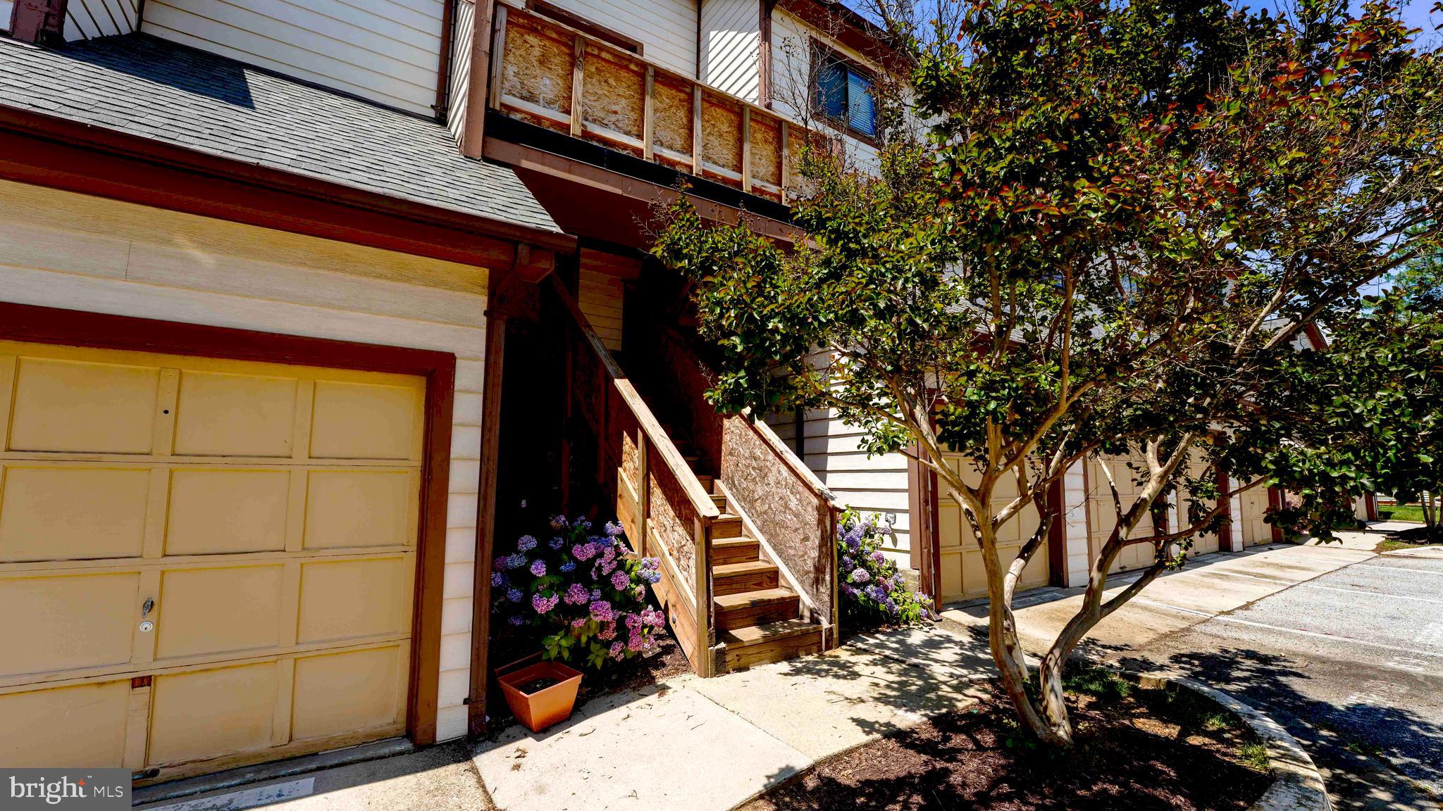 14109 WILLIAM STREET B 16-B