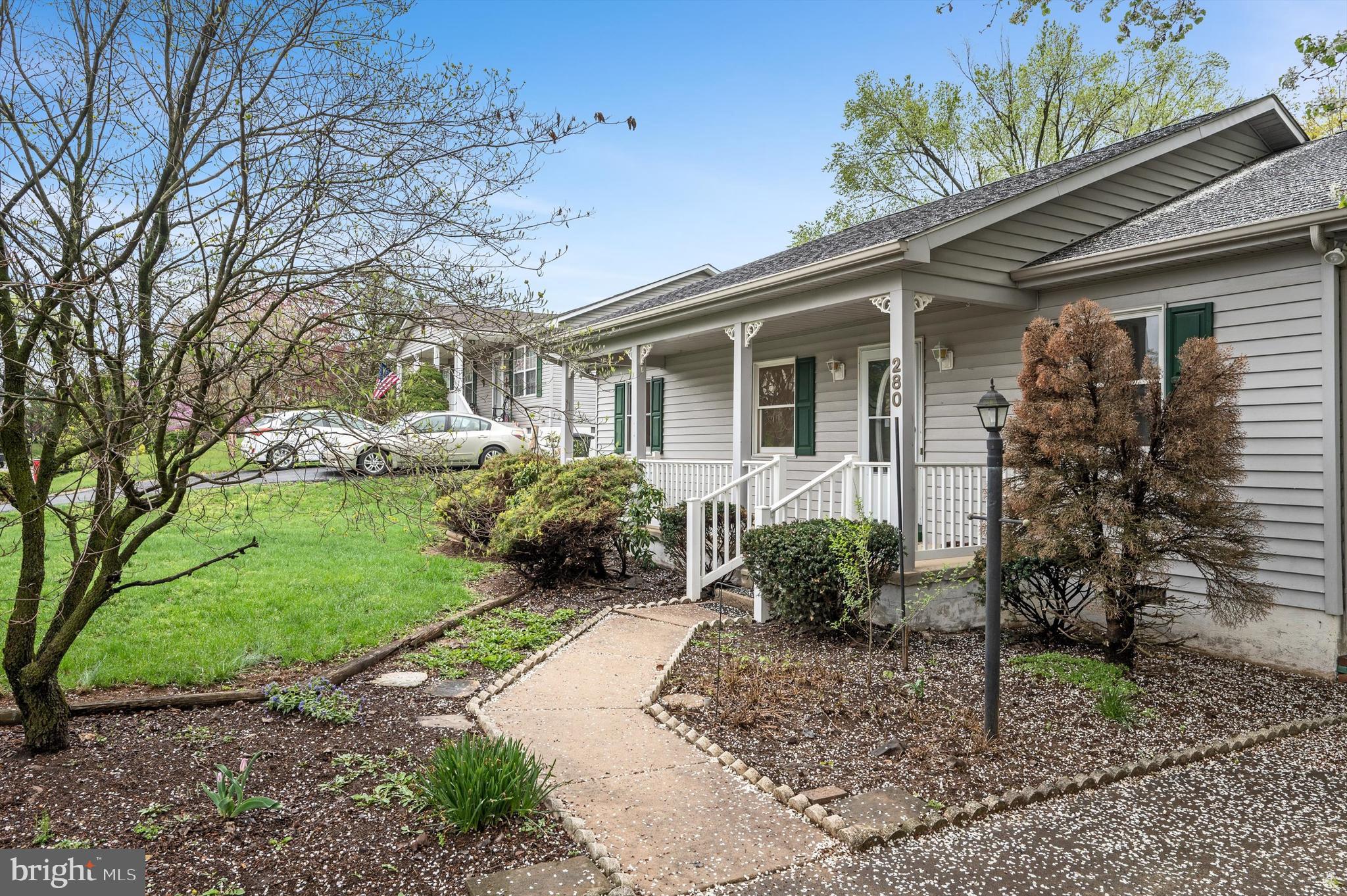 PATRICK HENRY ESTATES - Residential