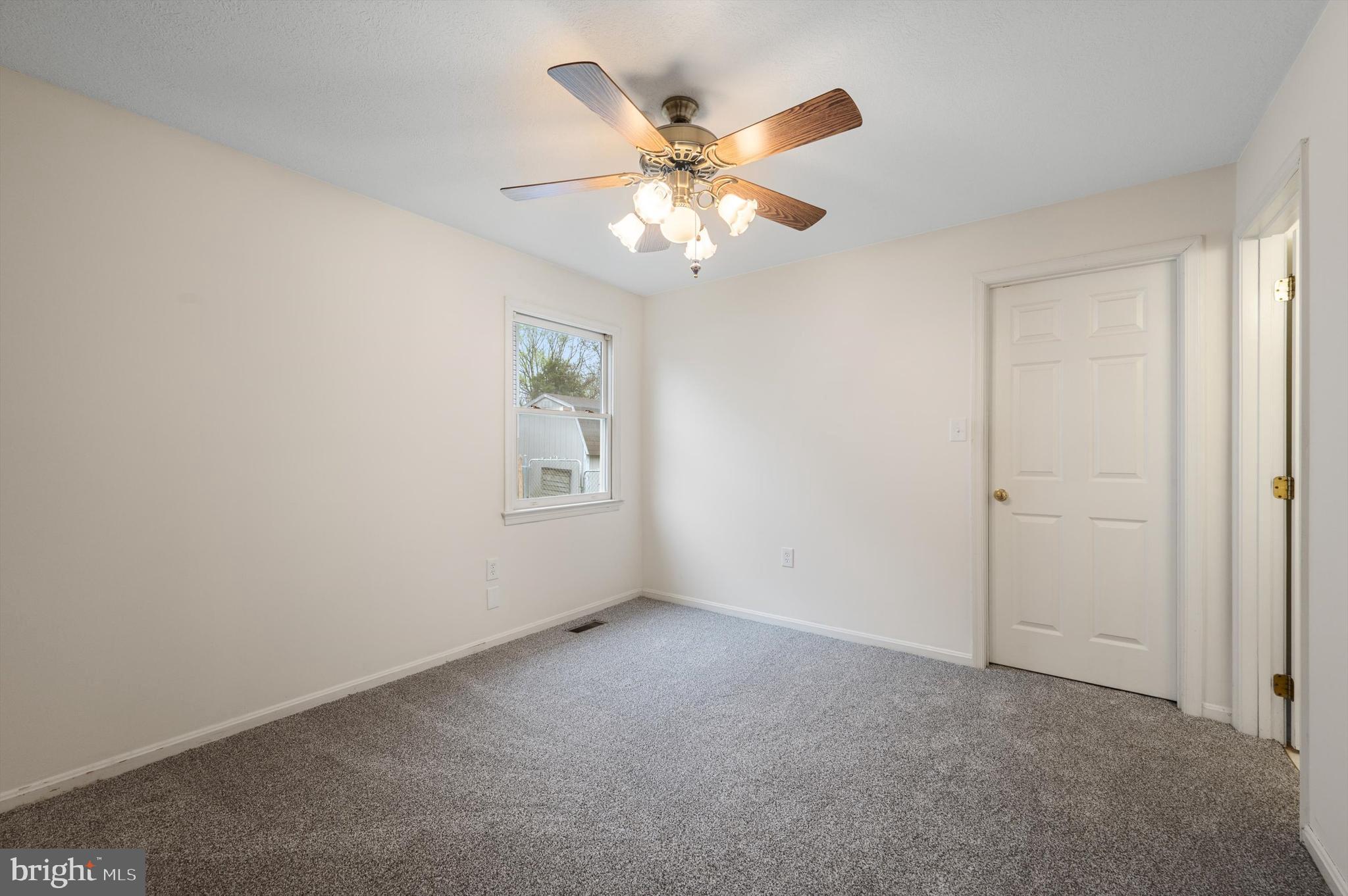 PATRICK HENRY ESTATES - Residential