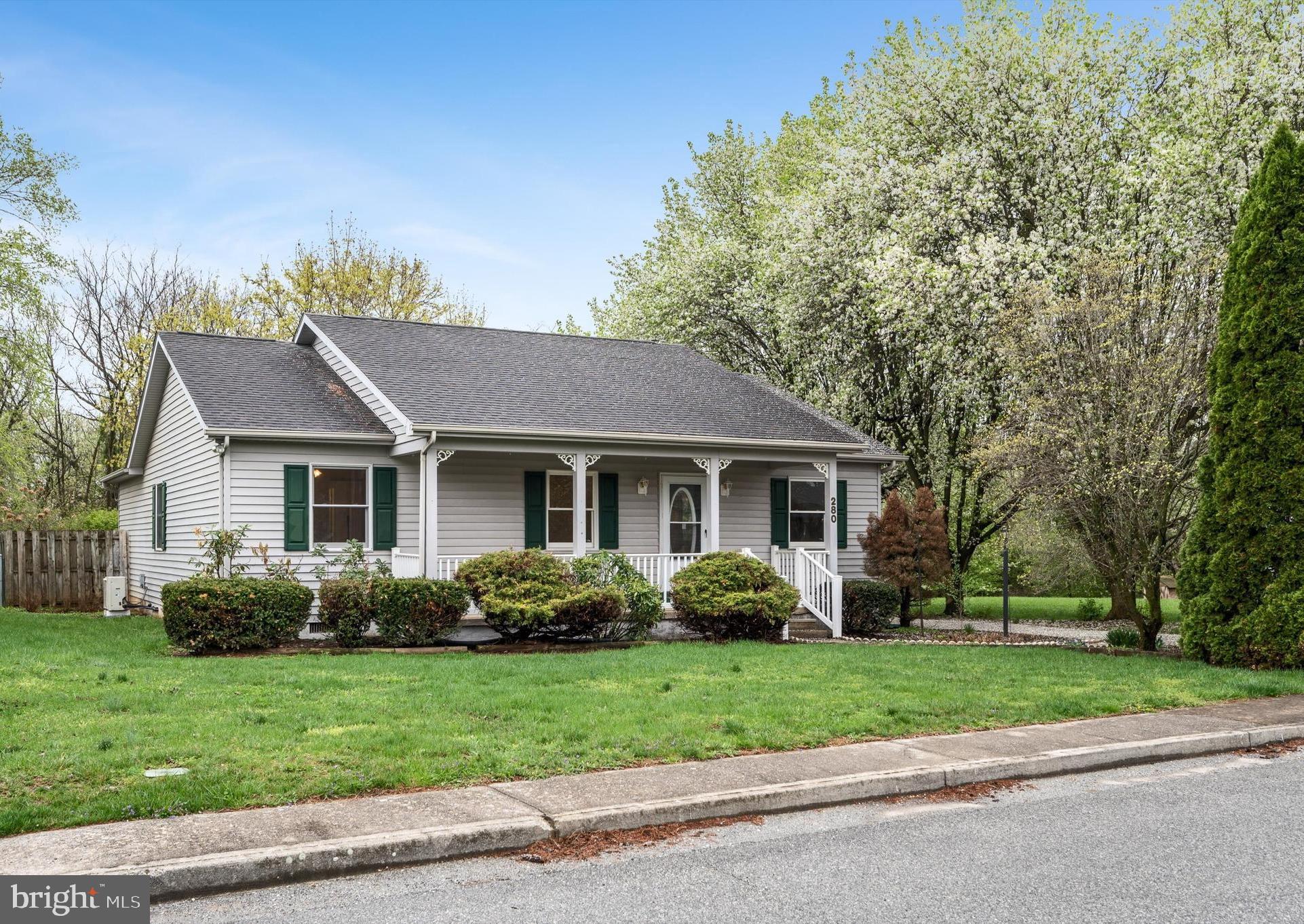 PATRICK HENRY ESTATES - Residential