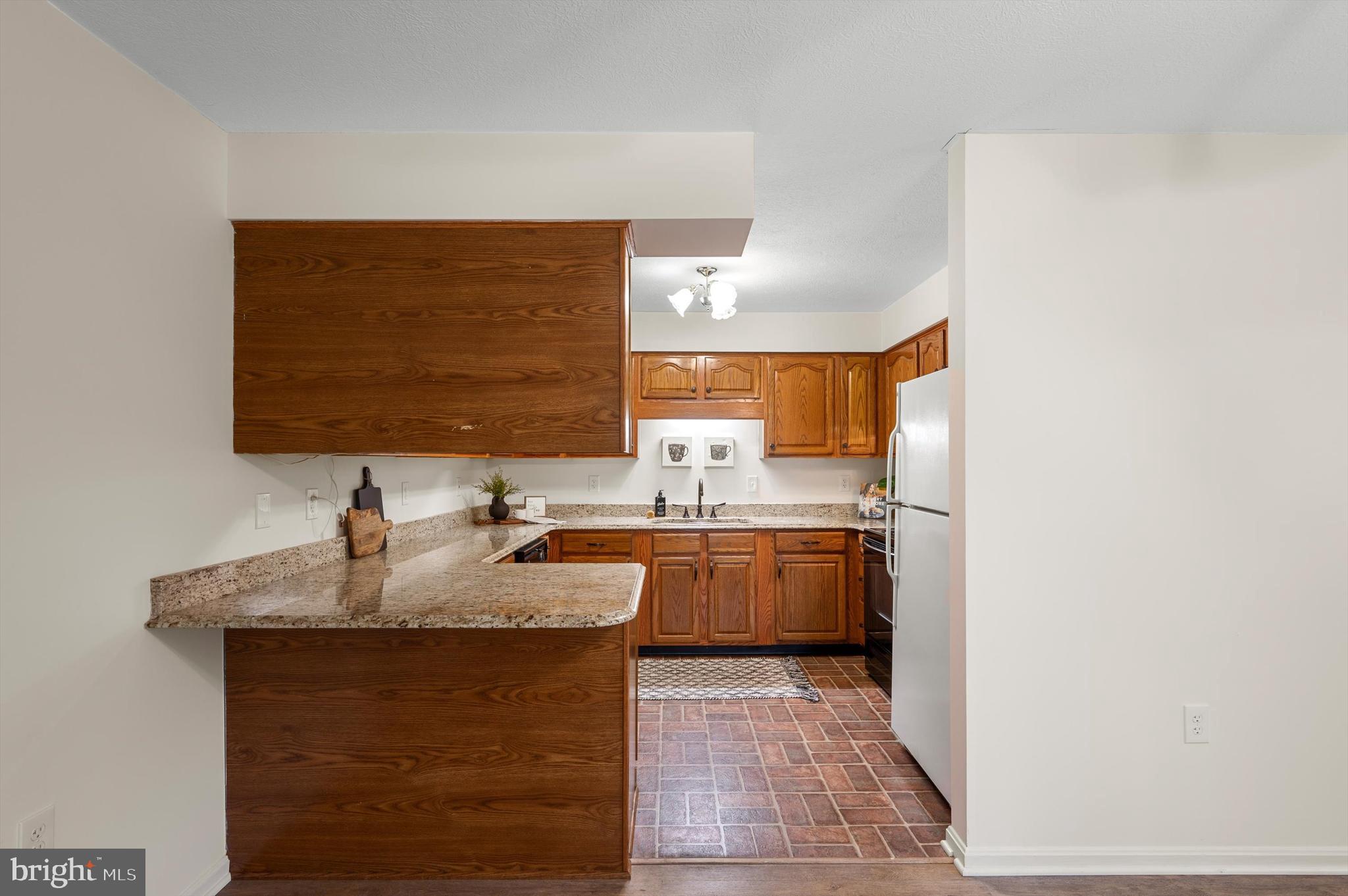 PATRICK HENRY ESTATES - Residential