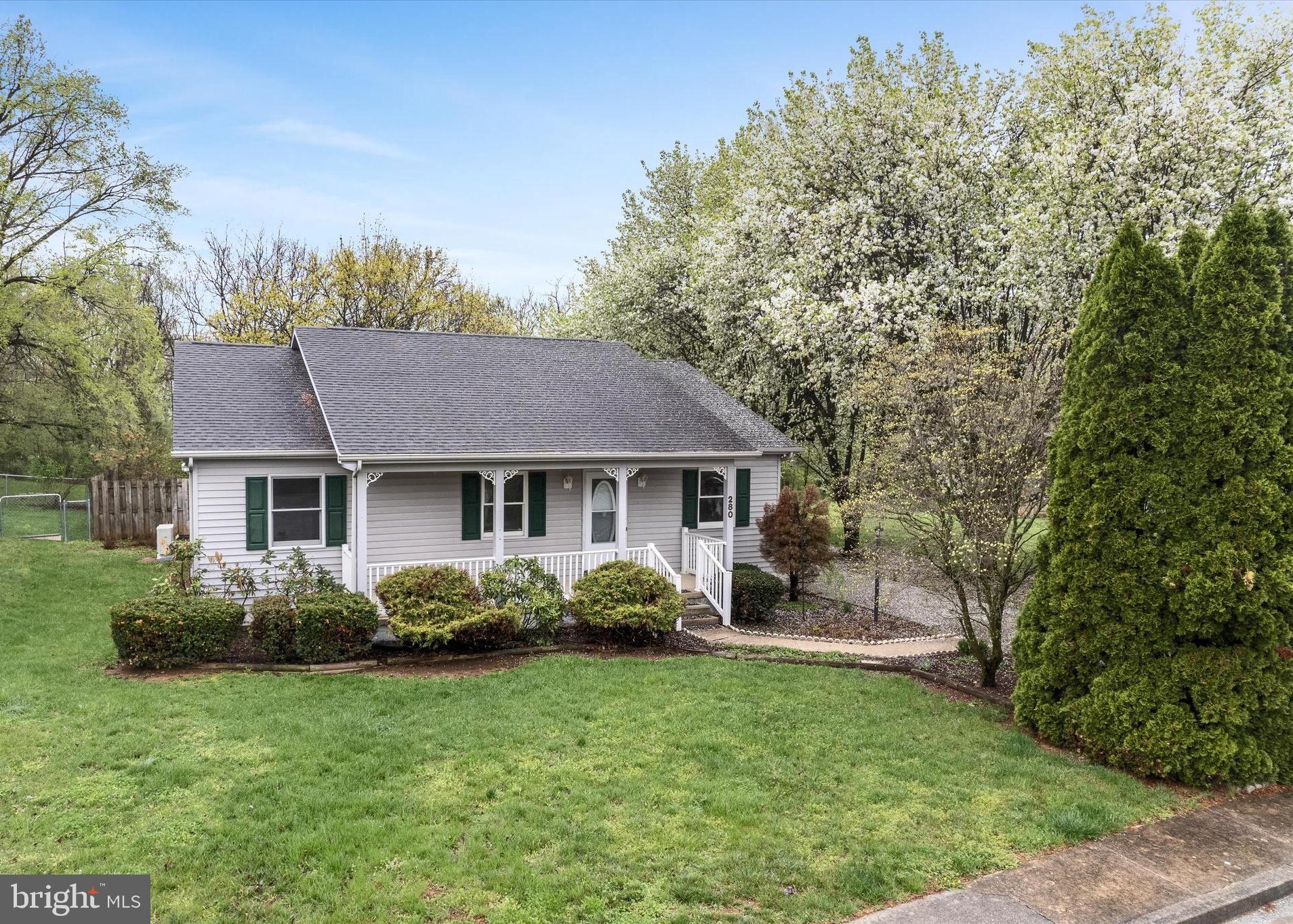 PATRICK HENRY ESTATES - Residential