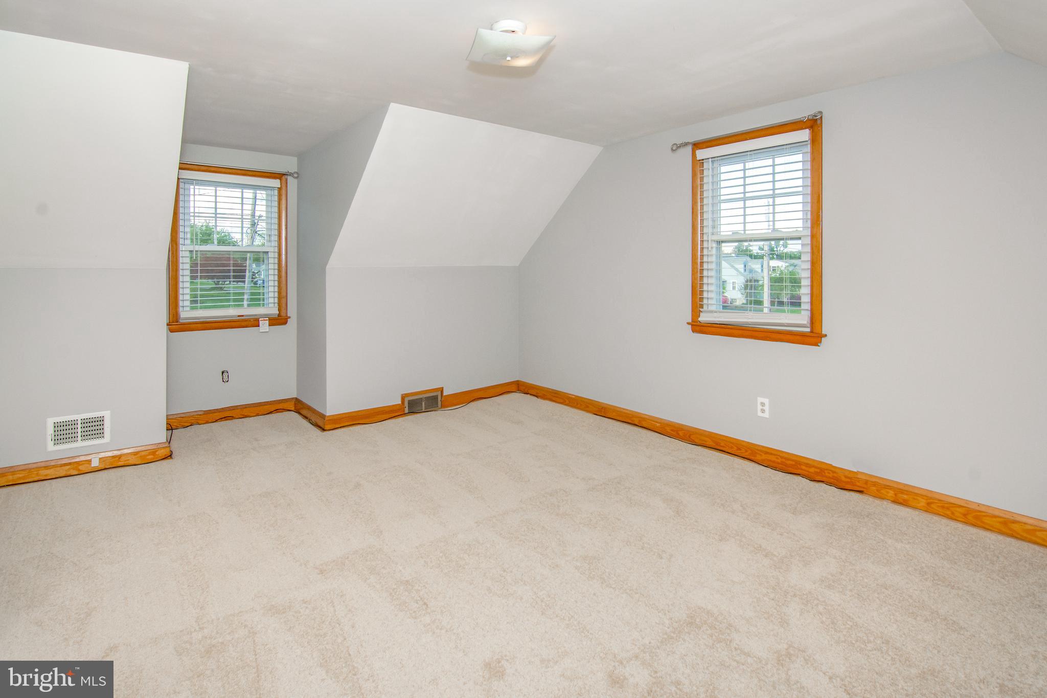 PERRY HALL - Residential