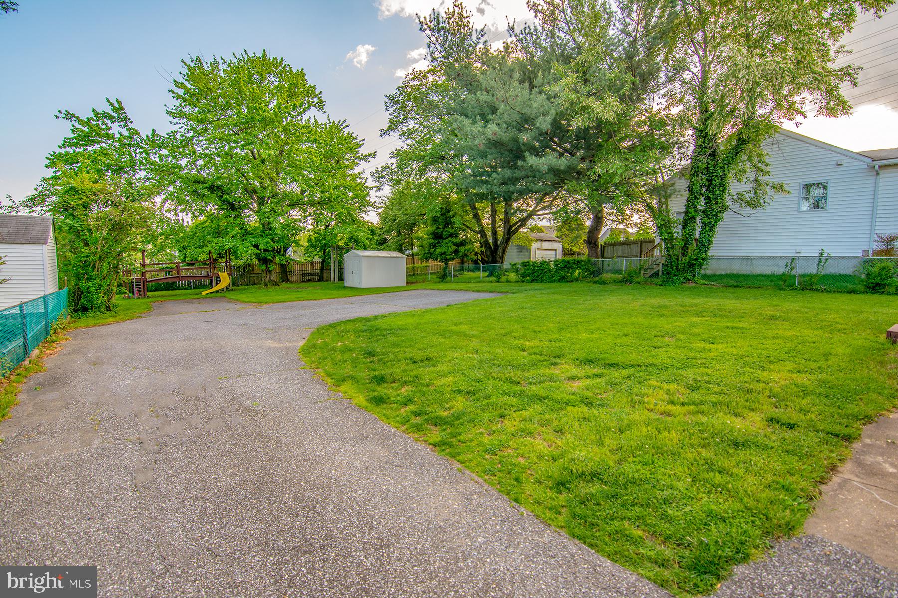 PERRY HALL - Residential